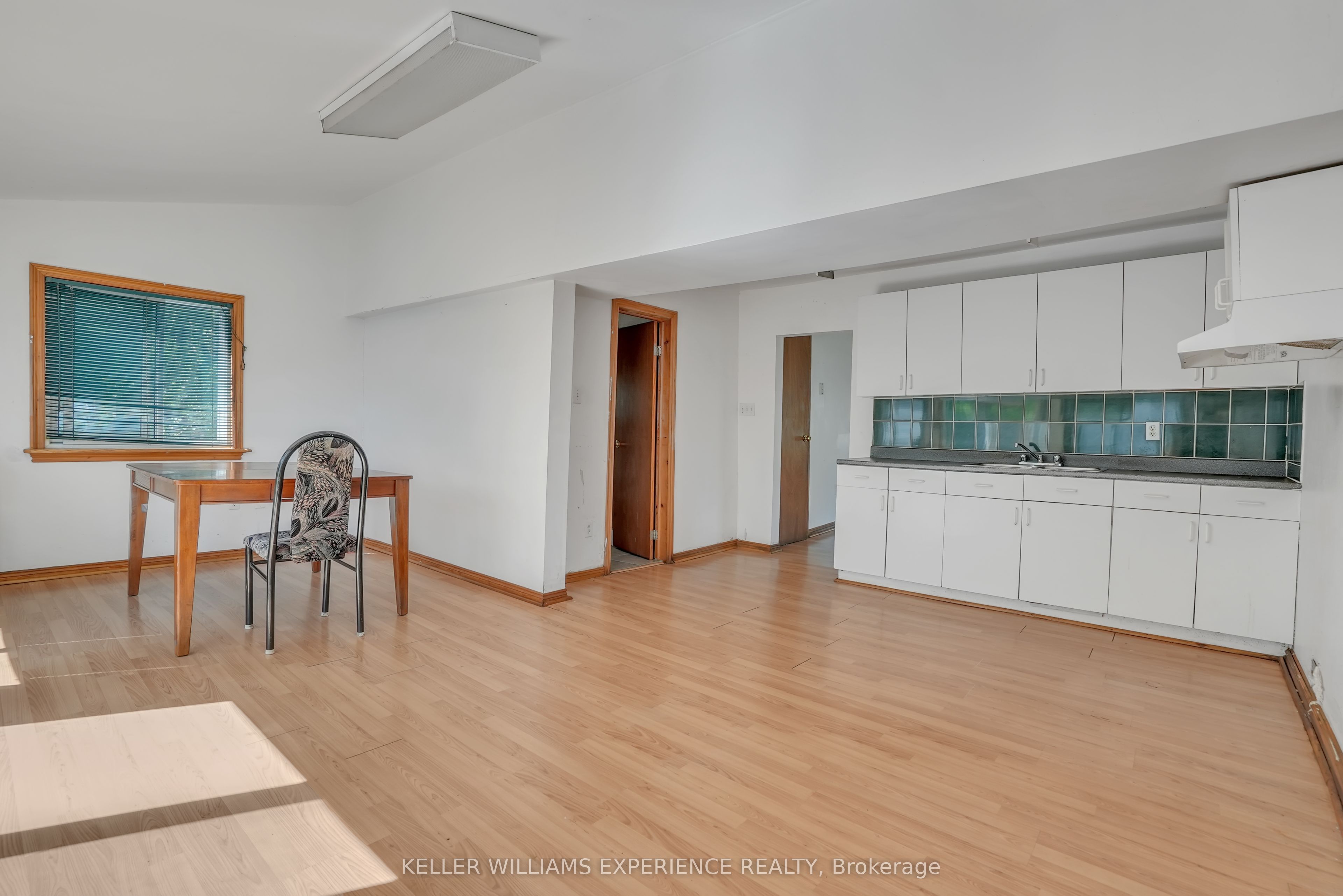 767 Sedore Avenue Property Photo 3