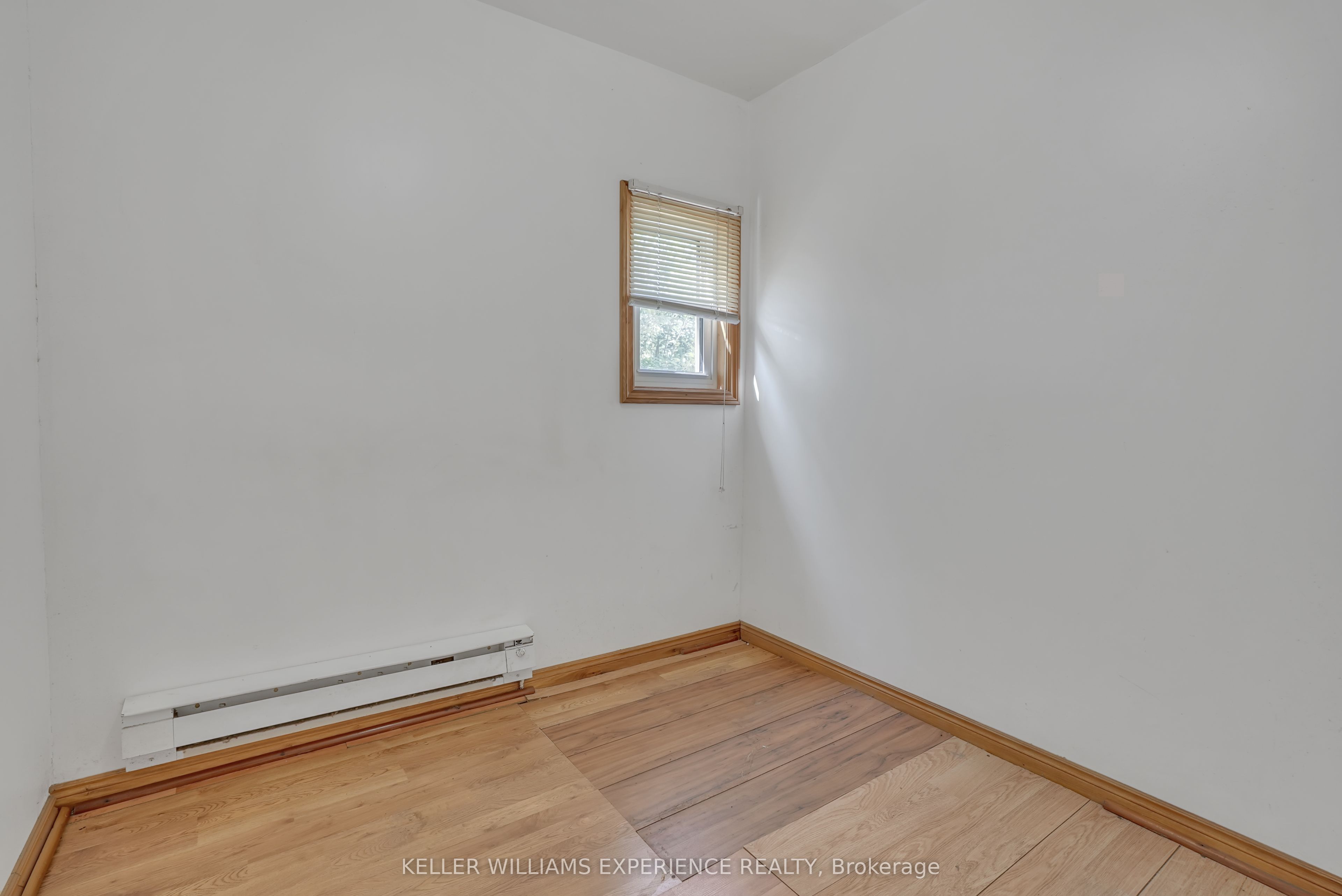 767 Sedore Avenue Property Photo 9