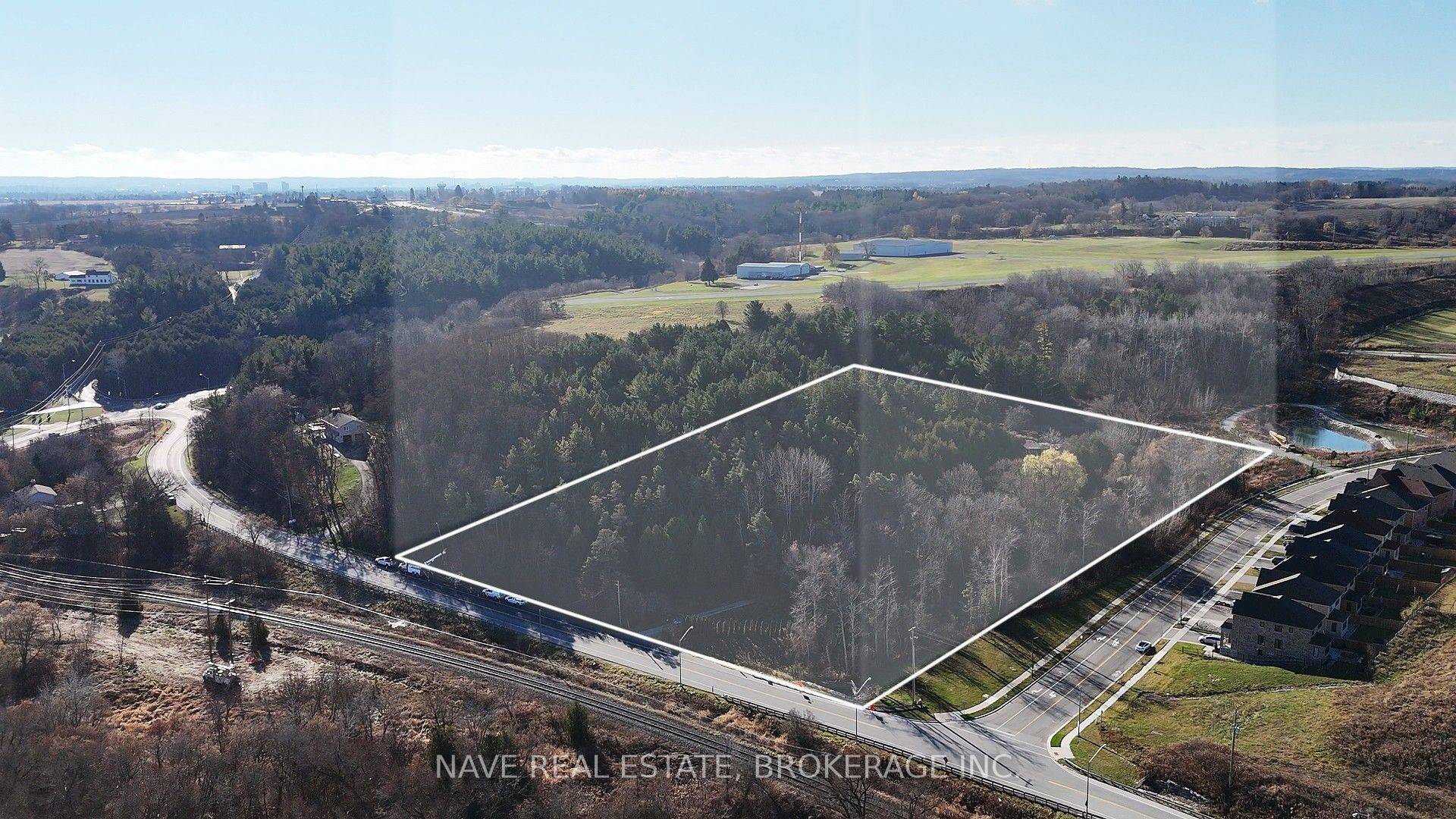 19090 Holland Landing Road Property Photo 2