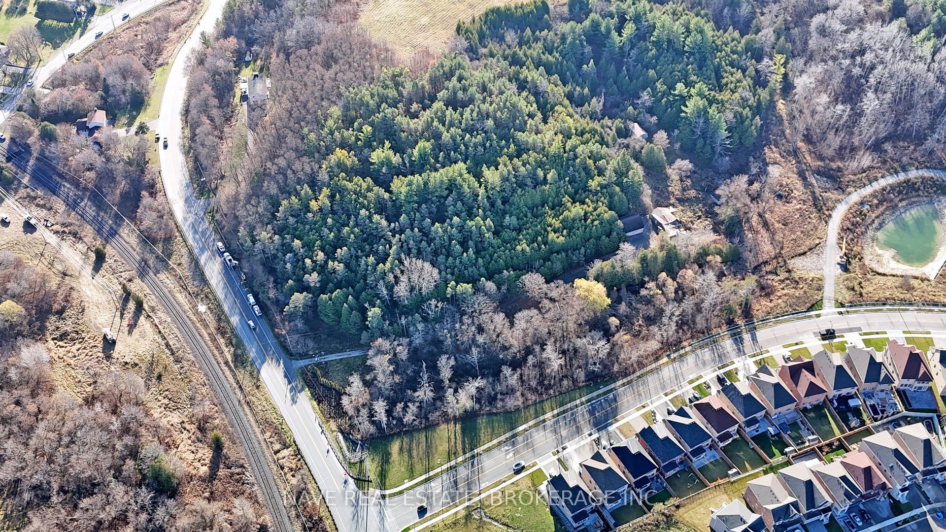 19090 Holland Landing Road Property Photo 11