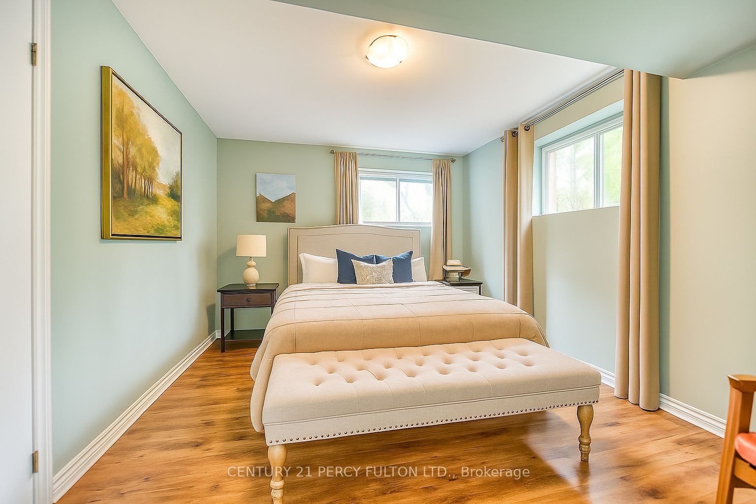 #lower - 744 William Street Property Photo 7