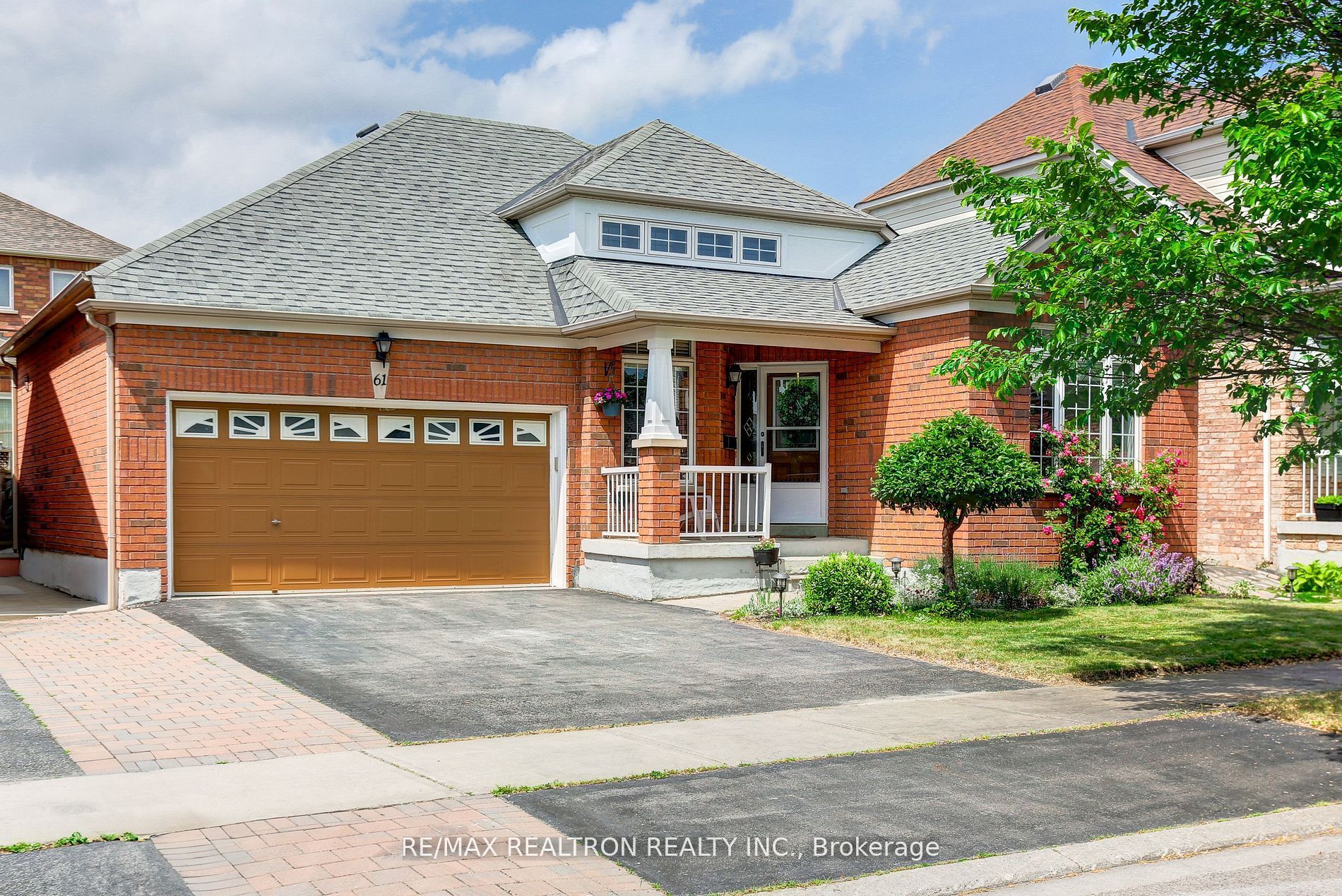 61 Manorwood Drive Property Photo 1