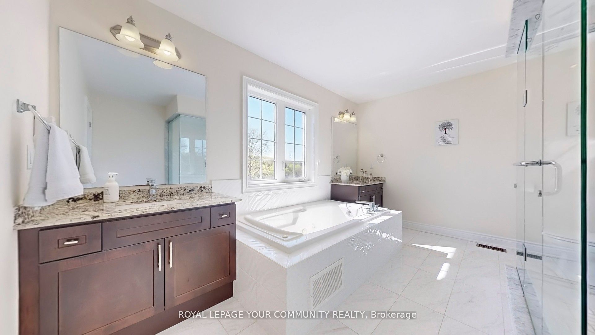 561 Clifford Perry Place Property Photo 21