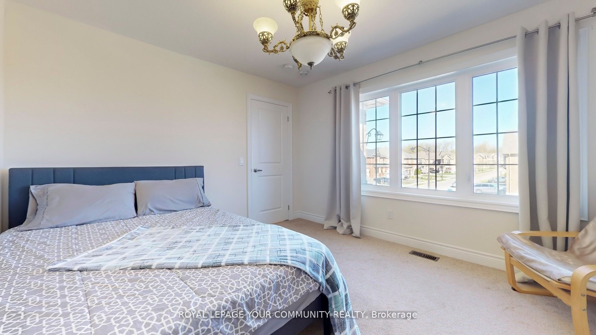 561 Clifford Perry Place Property Photo 24