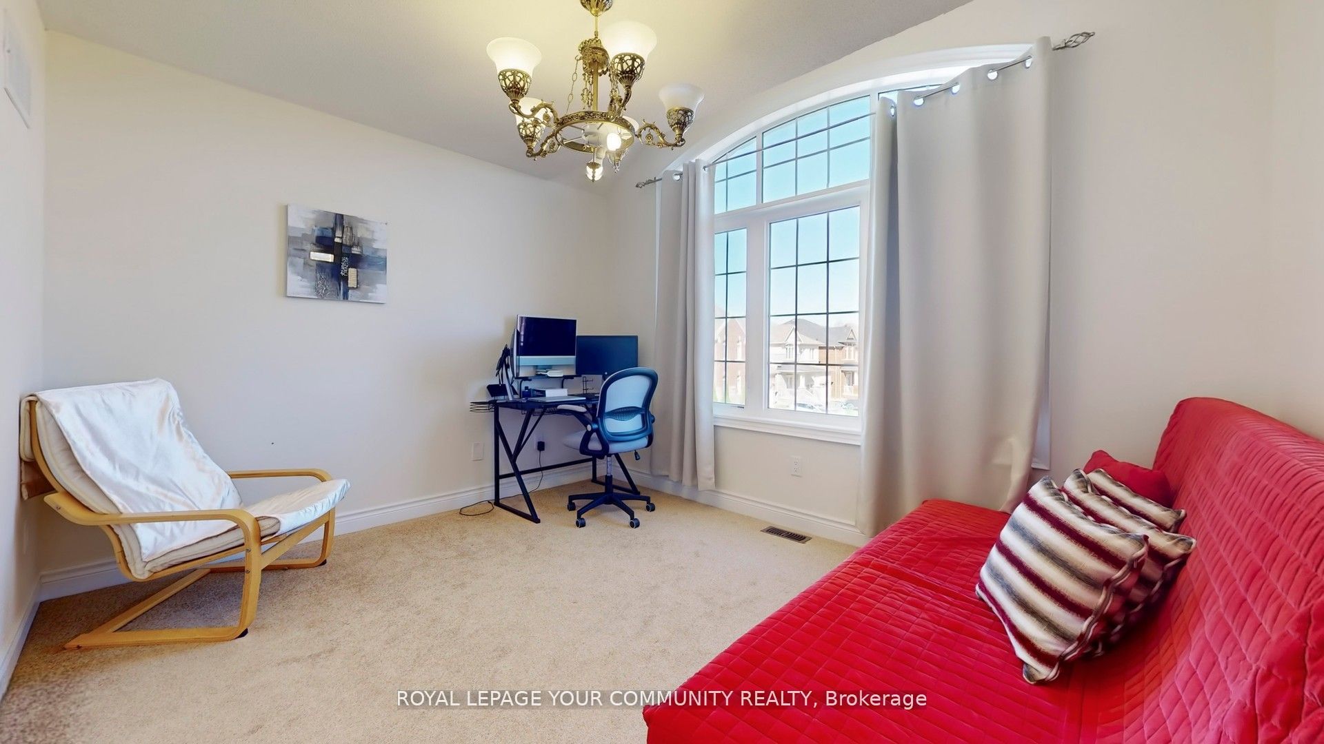561 Clifford Perry Place Property Photo 26