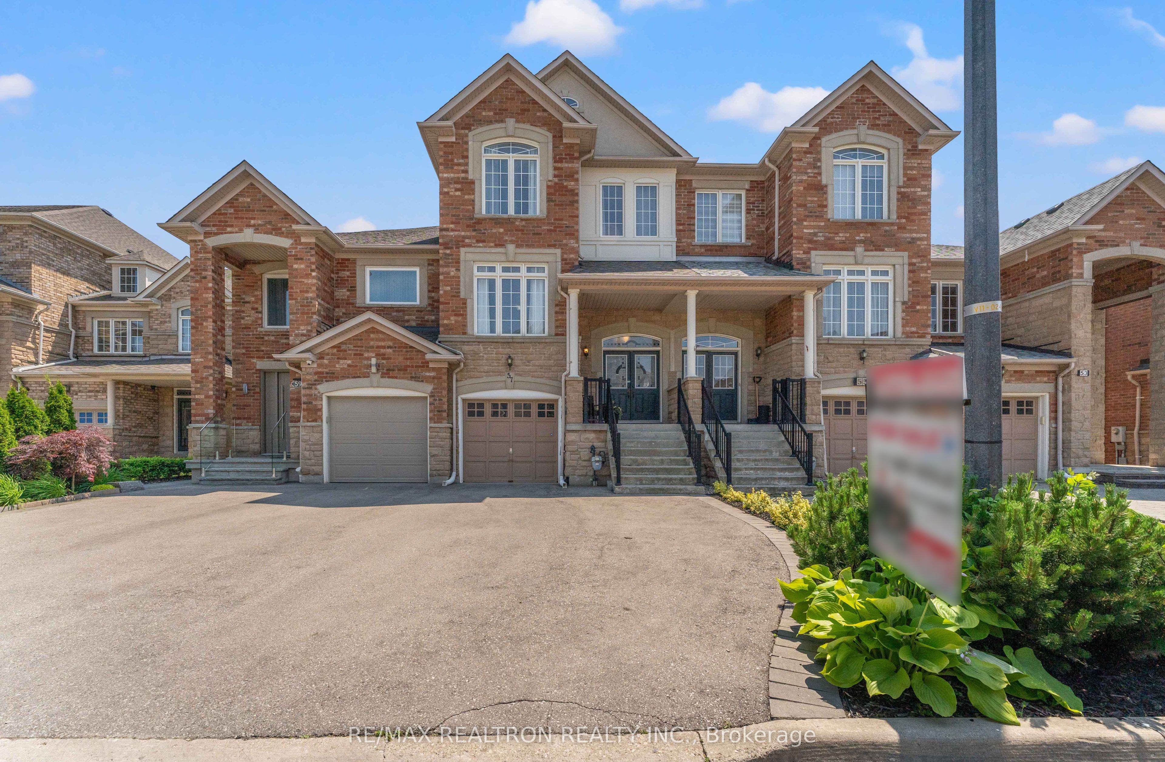57 Littleriver Court Property Photo 1
