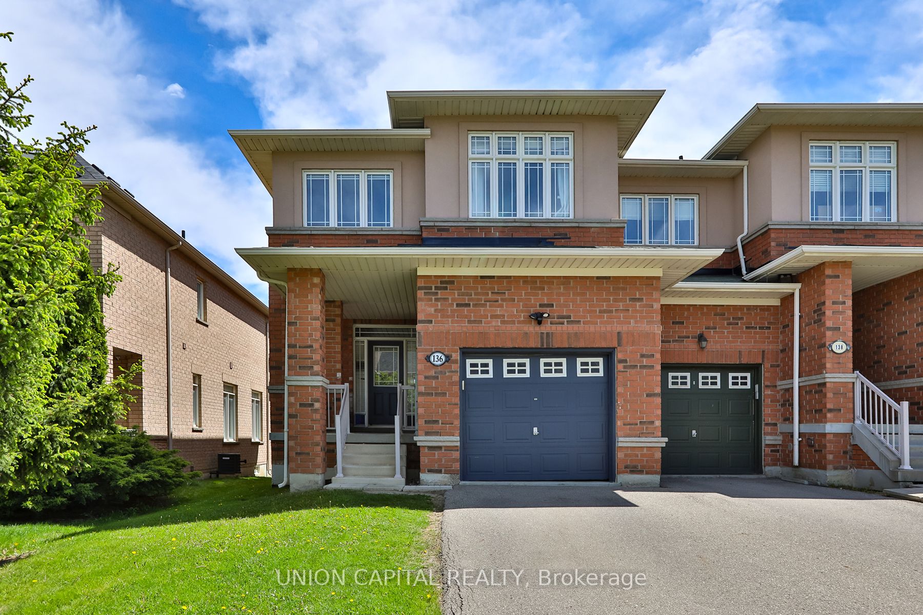 136 Mistywood Cres Property Photo 1