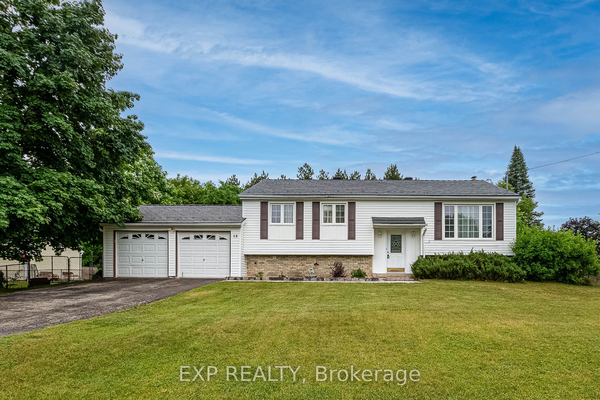 18 Princess Dr Property Photo 1