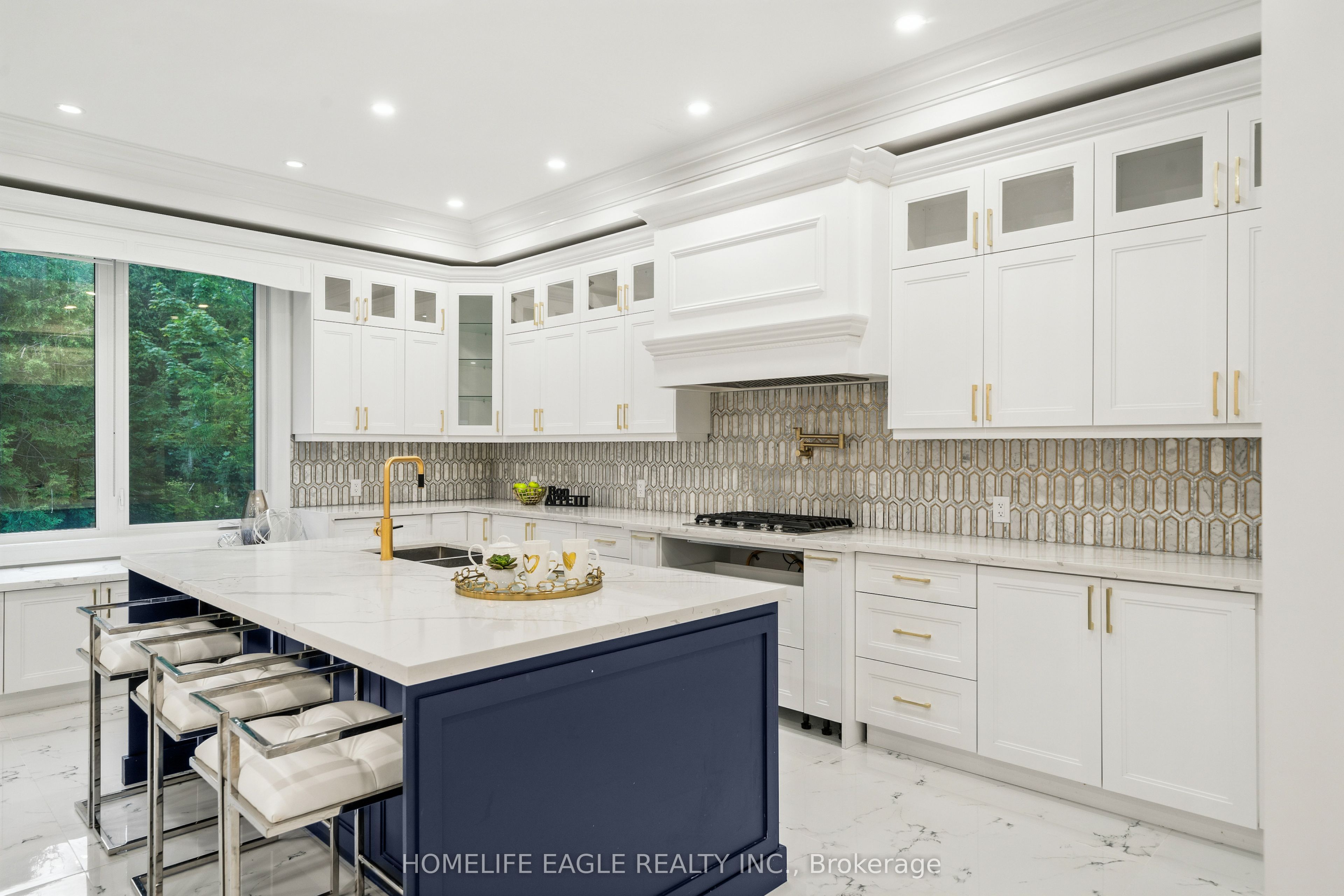 363 Penn Avenue Property Photo 10