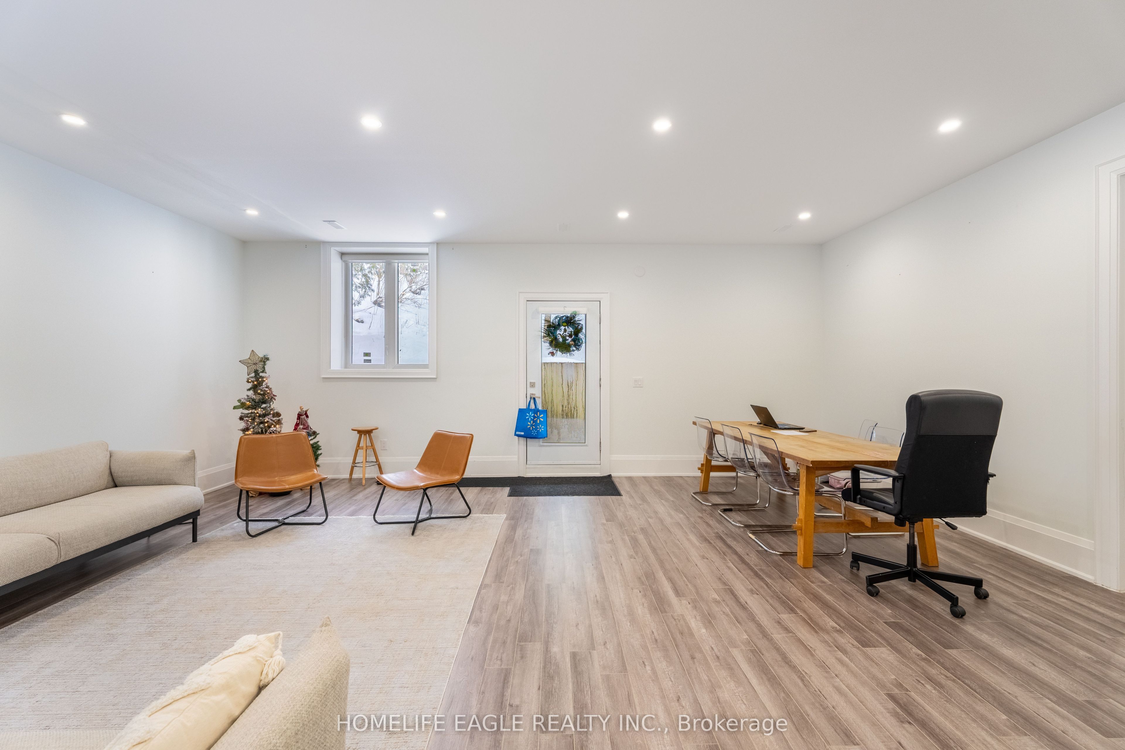 363 Penn Avenue Property Photo 29