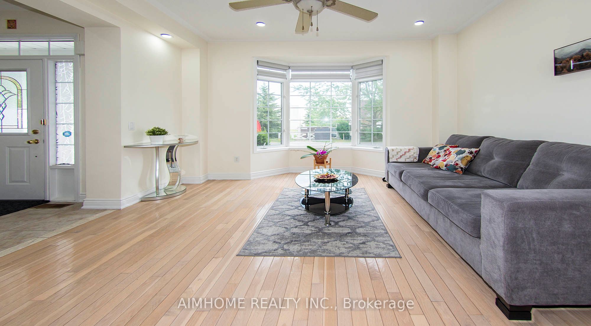 118 Emery Hill Boulevard Property Photo 3