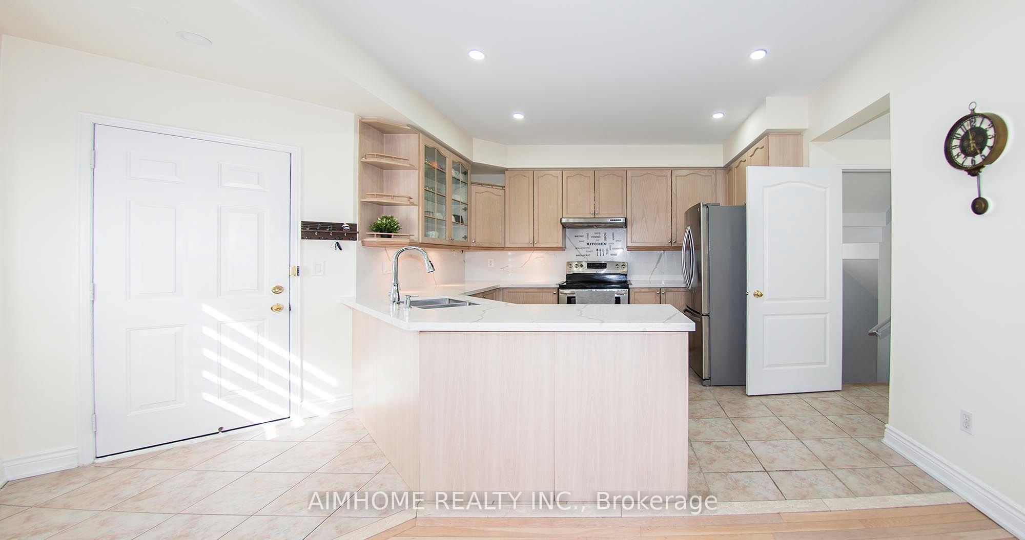 118 Emery Hill Boulevard Property Photo 7