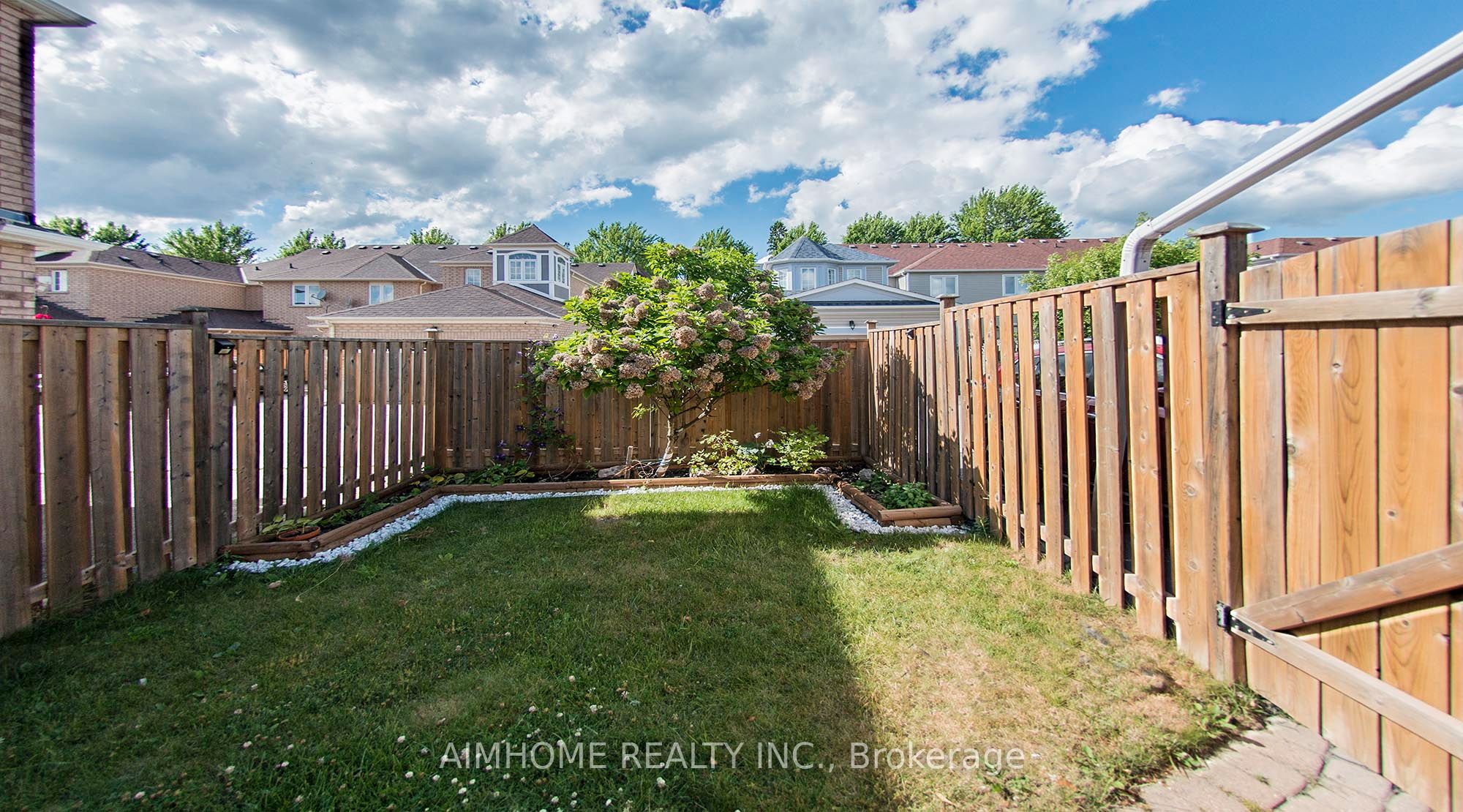 118 Emery Hill Boulevard Property Photo 17
