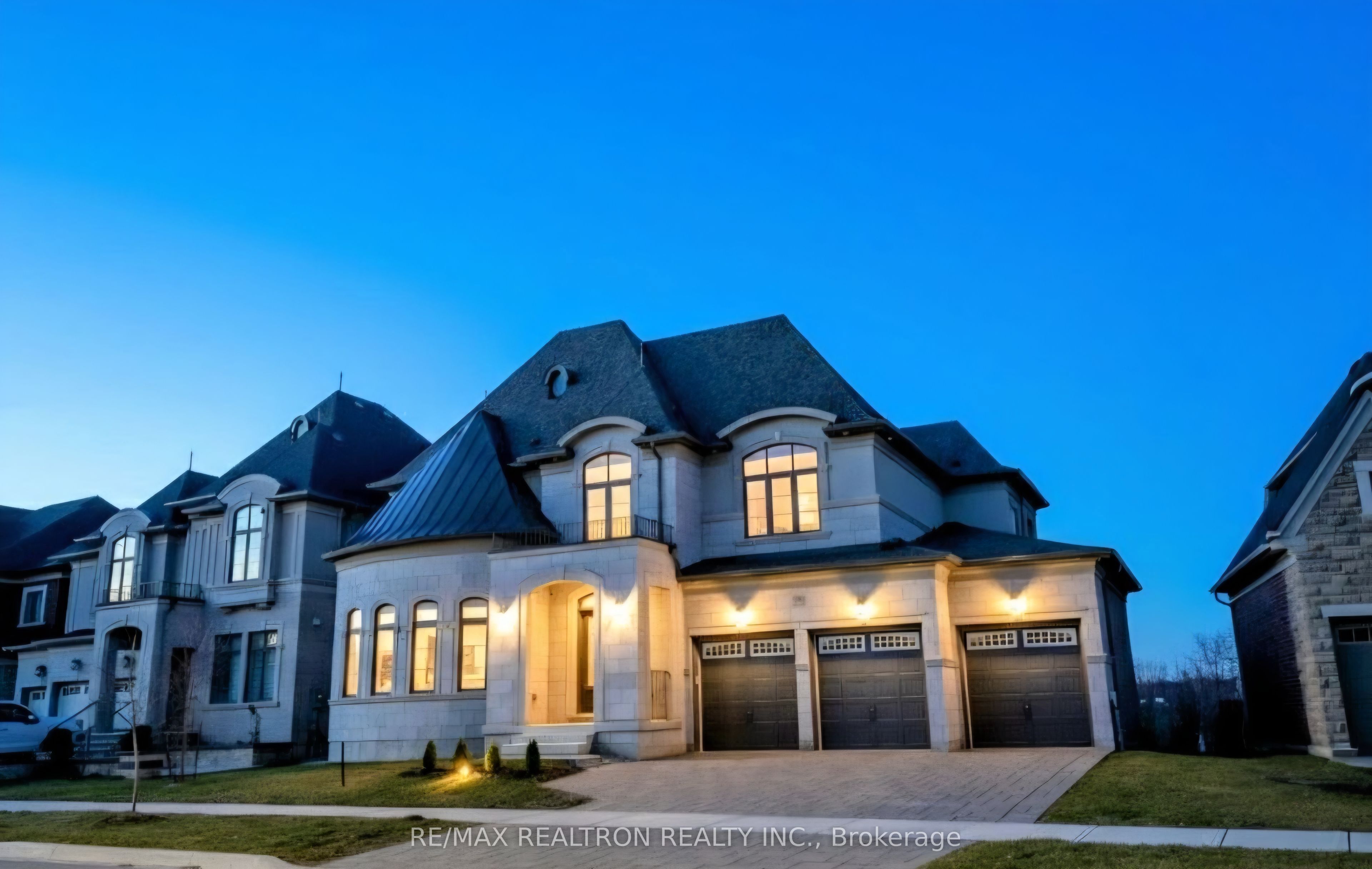 52 Rolling Green Court Property Photo 1