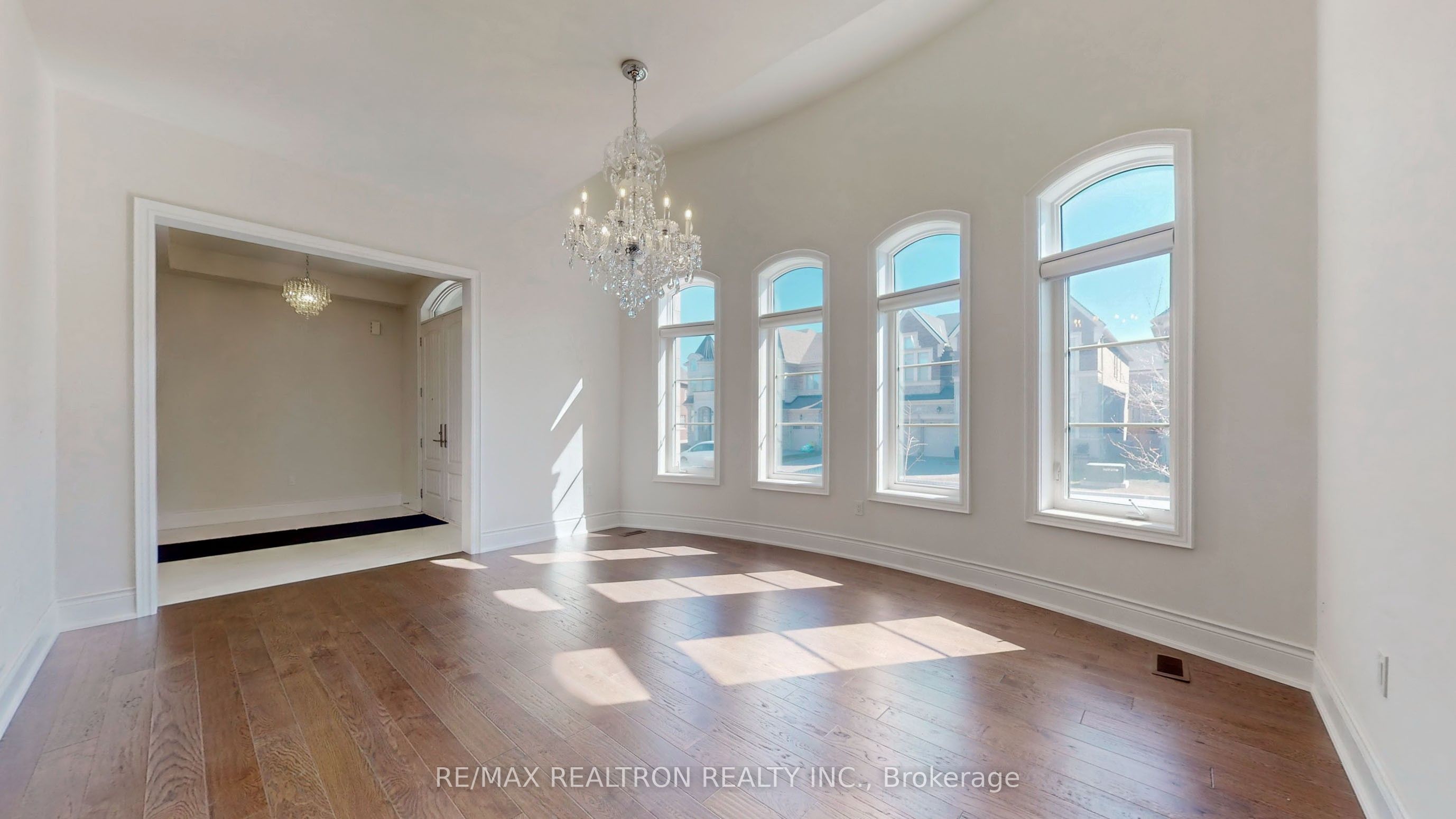 52 Rolling Green Court Property Photo 6