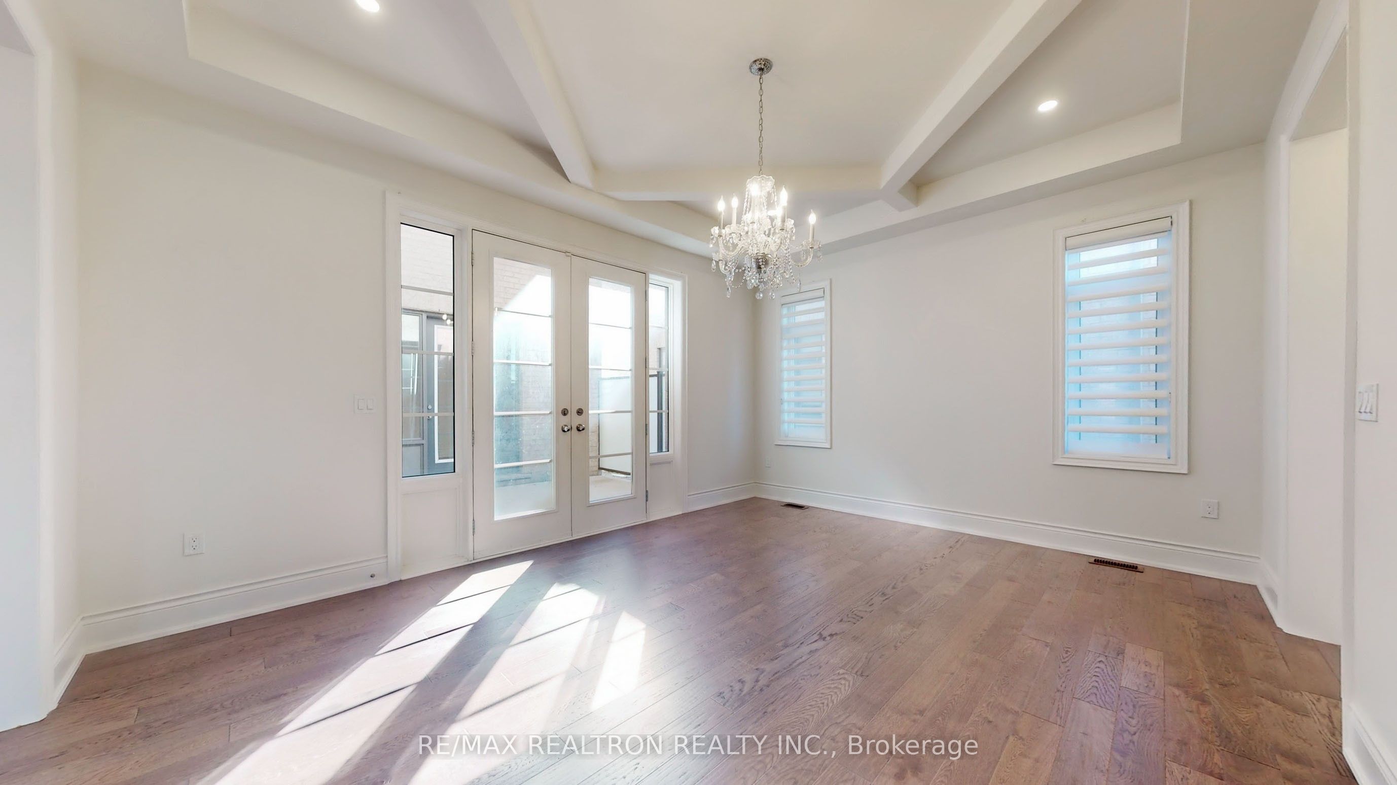 52 Rolling Green Court Property Photo 13