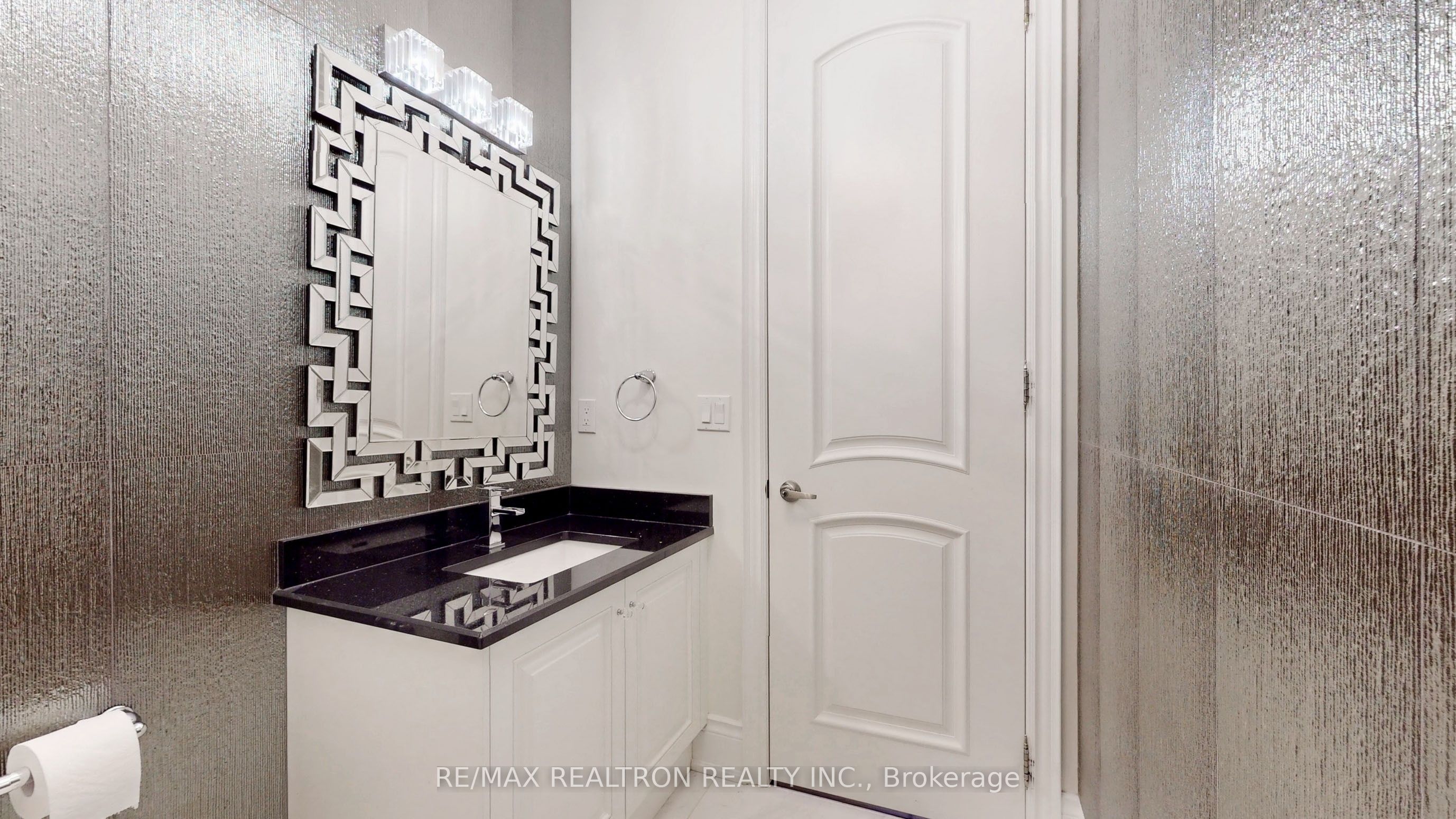 52 Rolling Green Court Property Photo 14