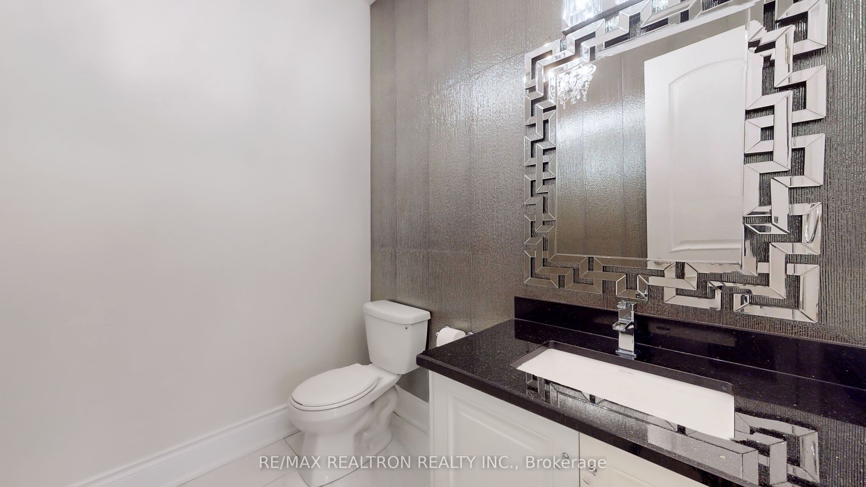 52 Rolling Green Court Property Photo 15