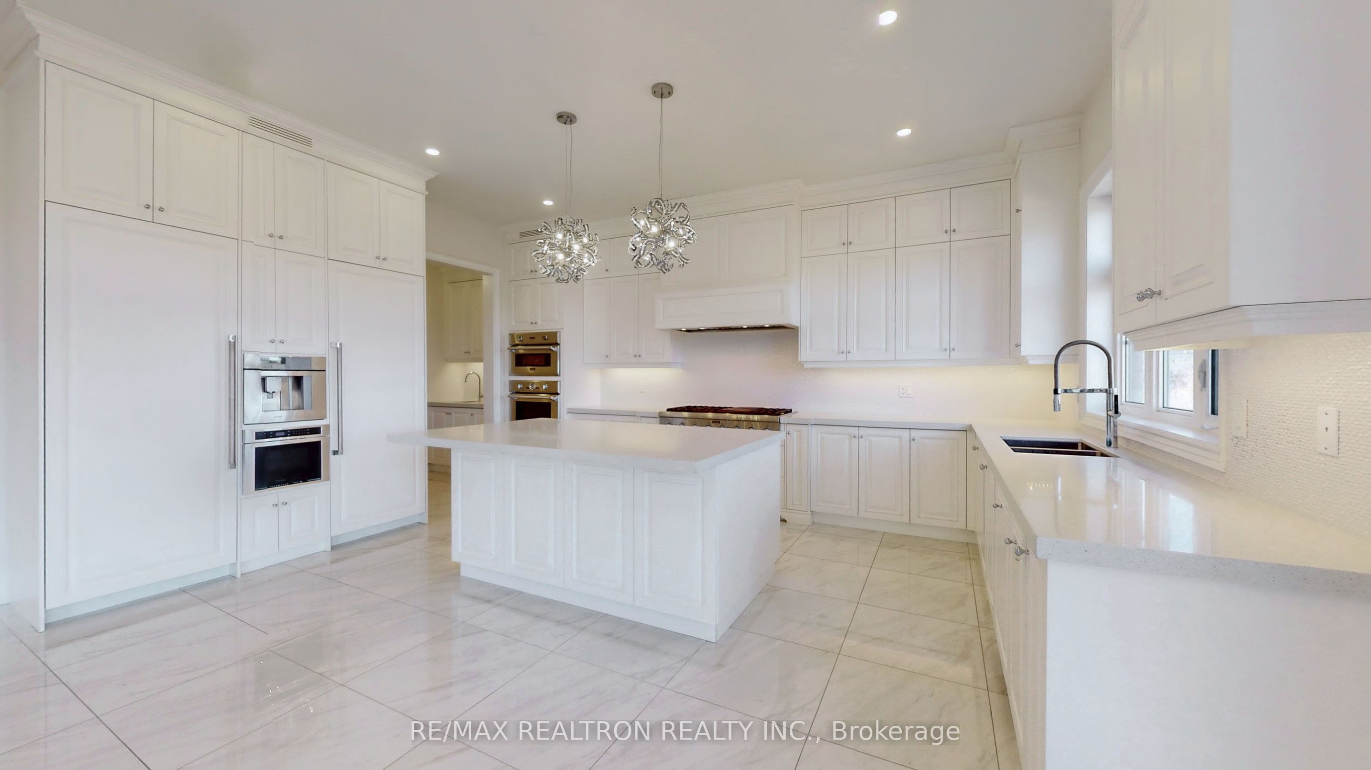 52 Rolling Green Court Property Photo 16