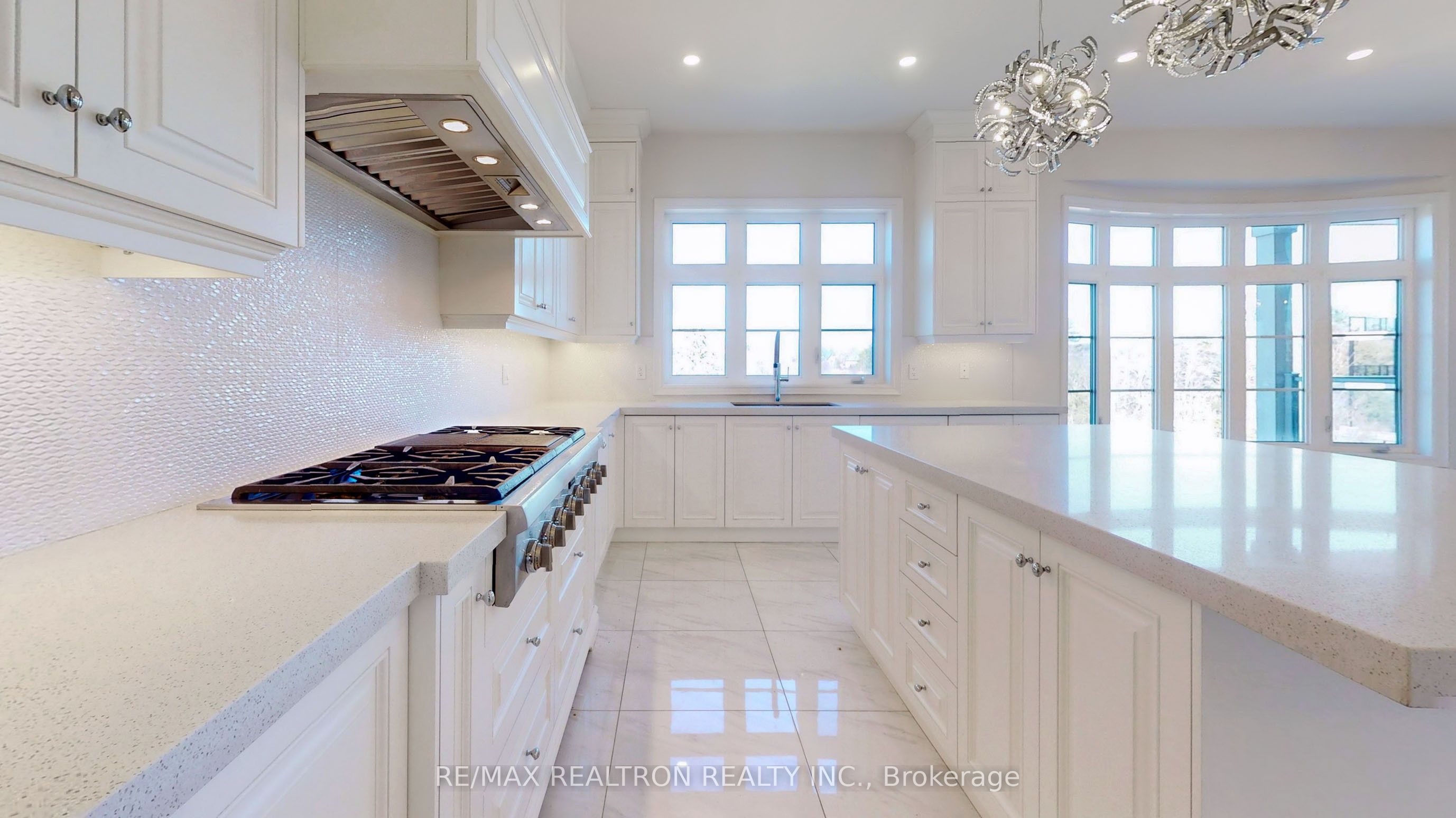 52 Rolling Green Court Property Photo 18