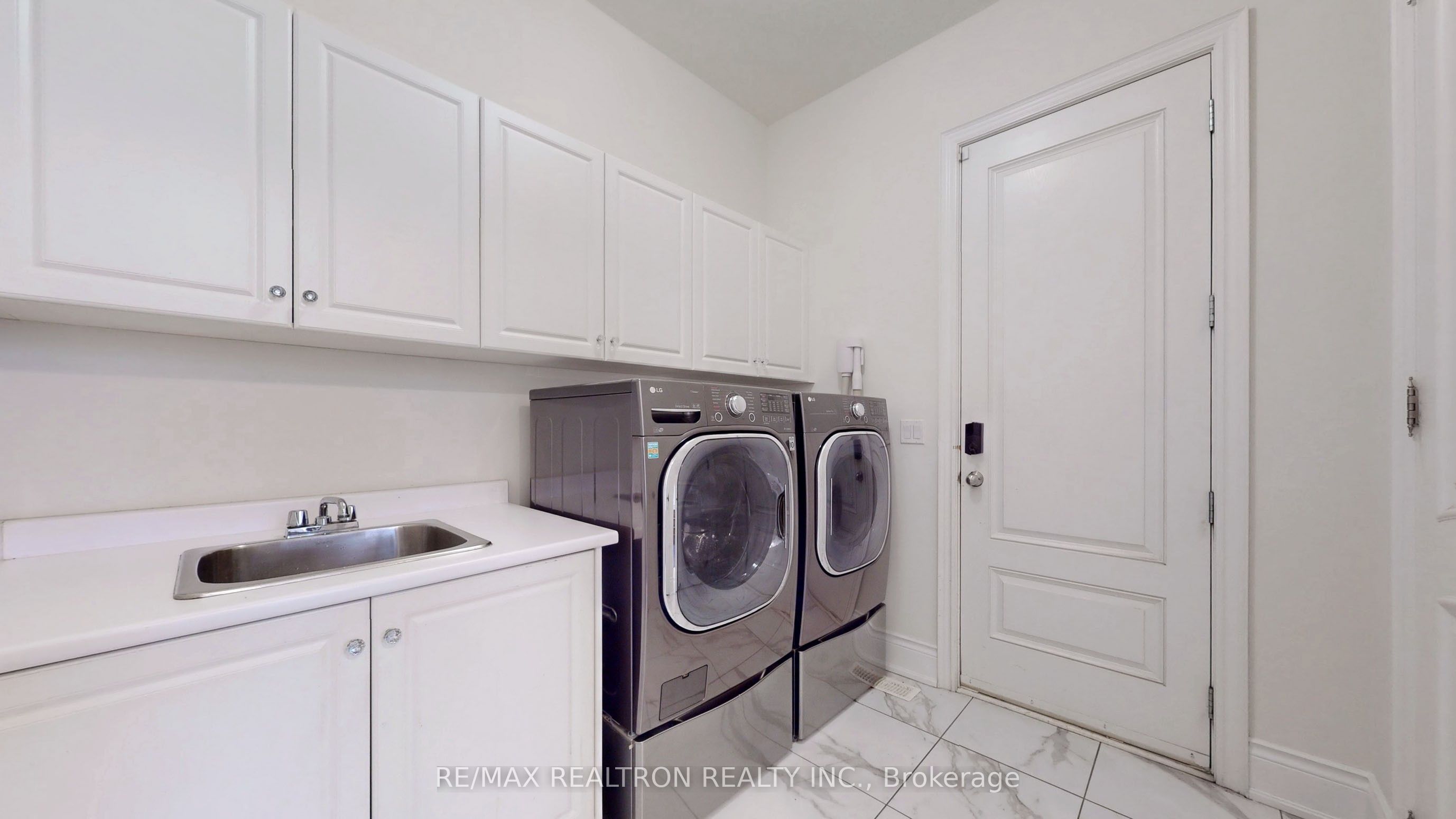 52 Rolling Green Court Property Photo 36