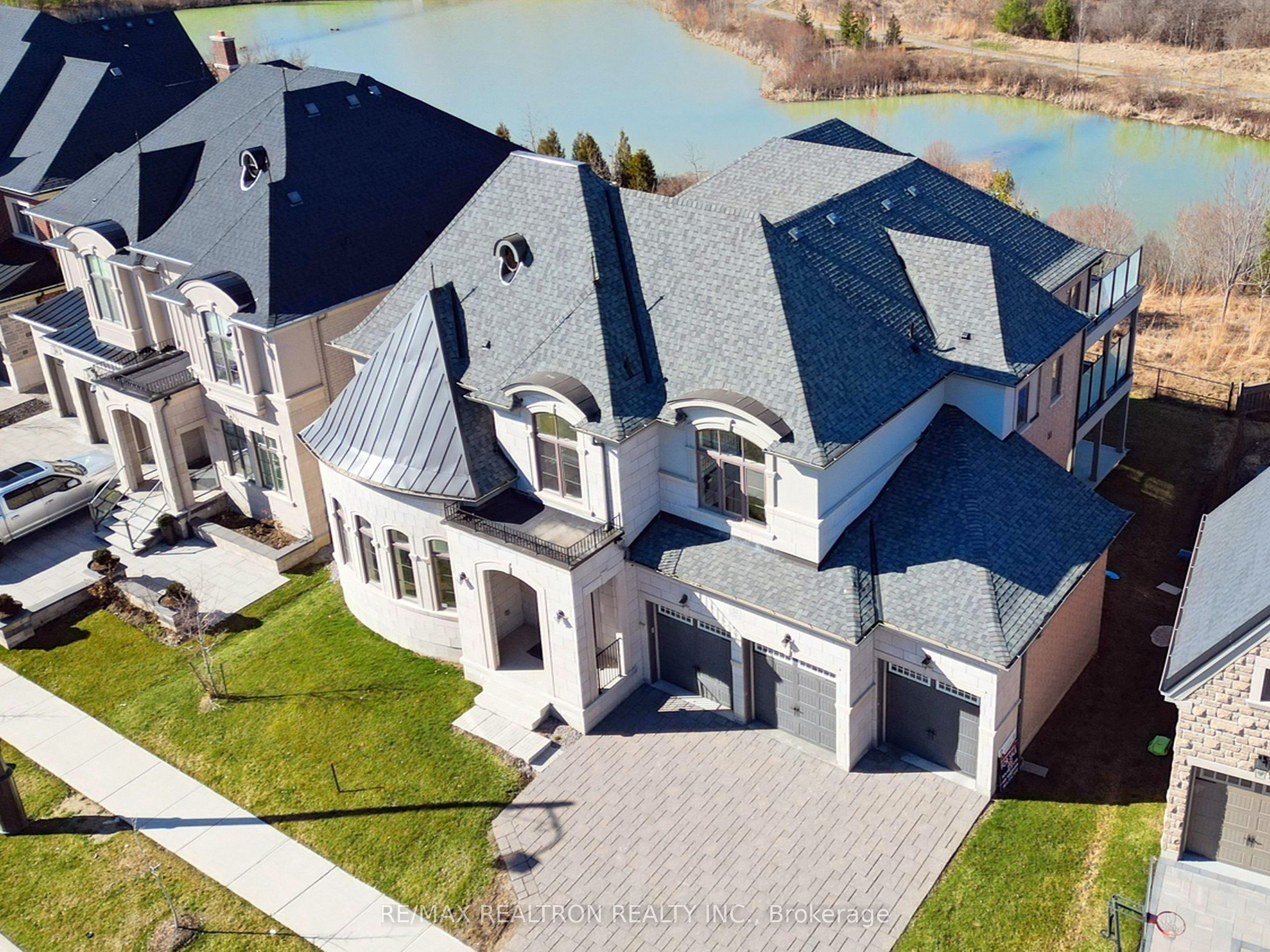 52 Rolling Green Court Property Photo 44