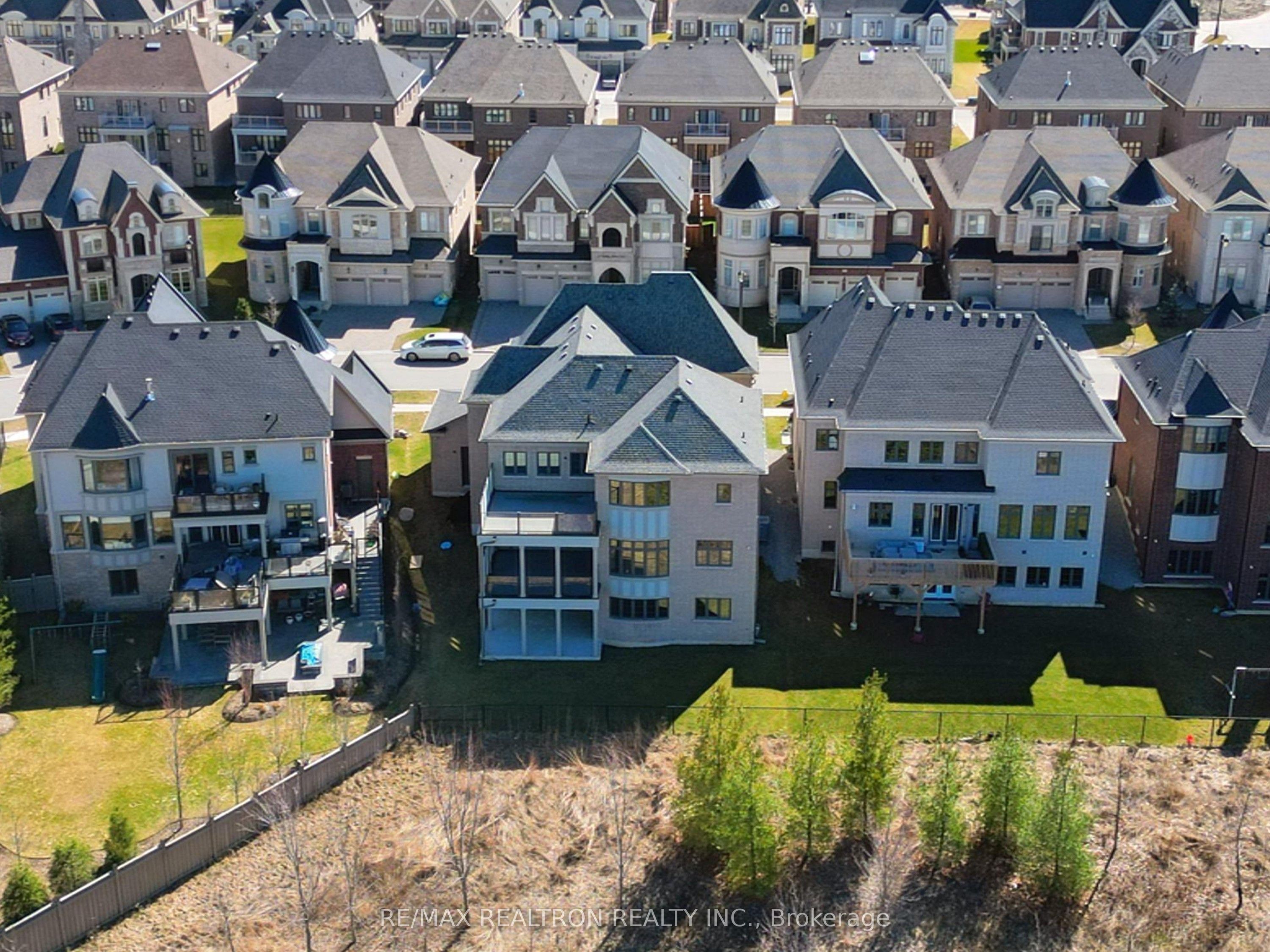 52 Rolling Green Court Property Photo 49