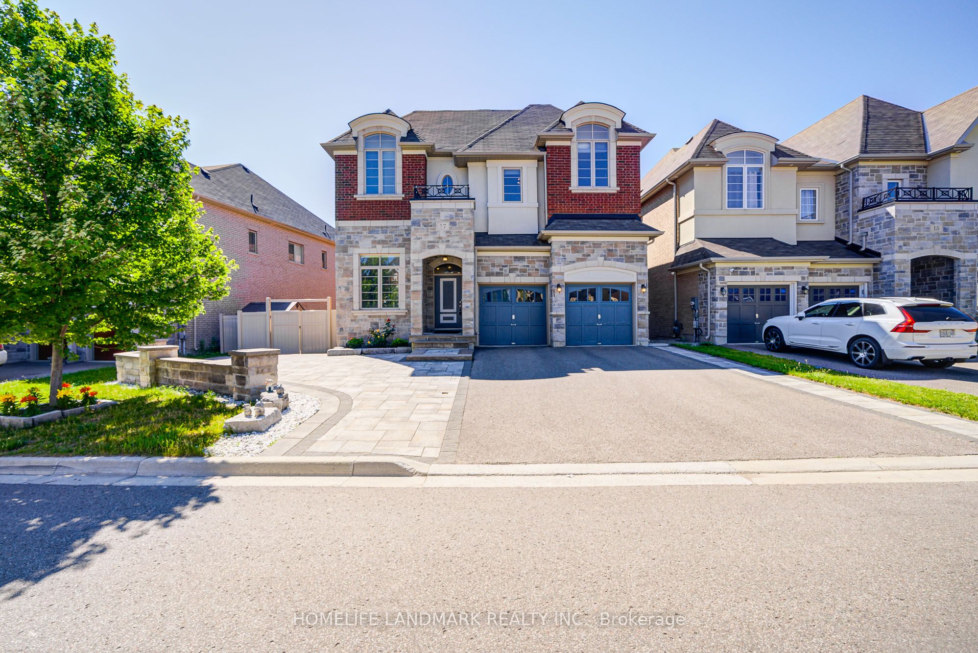 17 Dr Pearson Court Property Photo