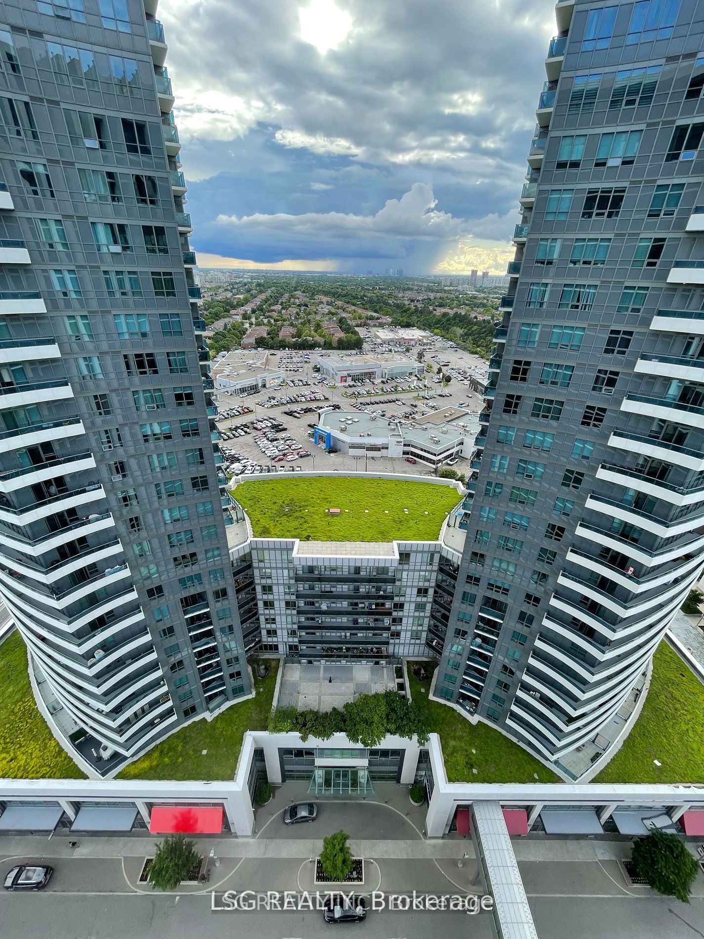 7165 Yonge Street 2310 Property Photo 1