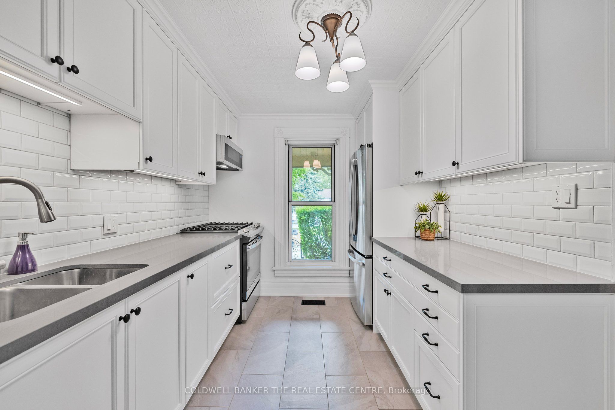 411 Millard Avenue Property Photo 12