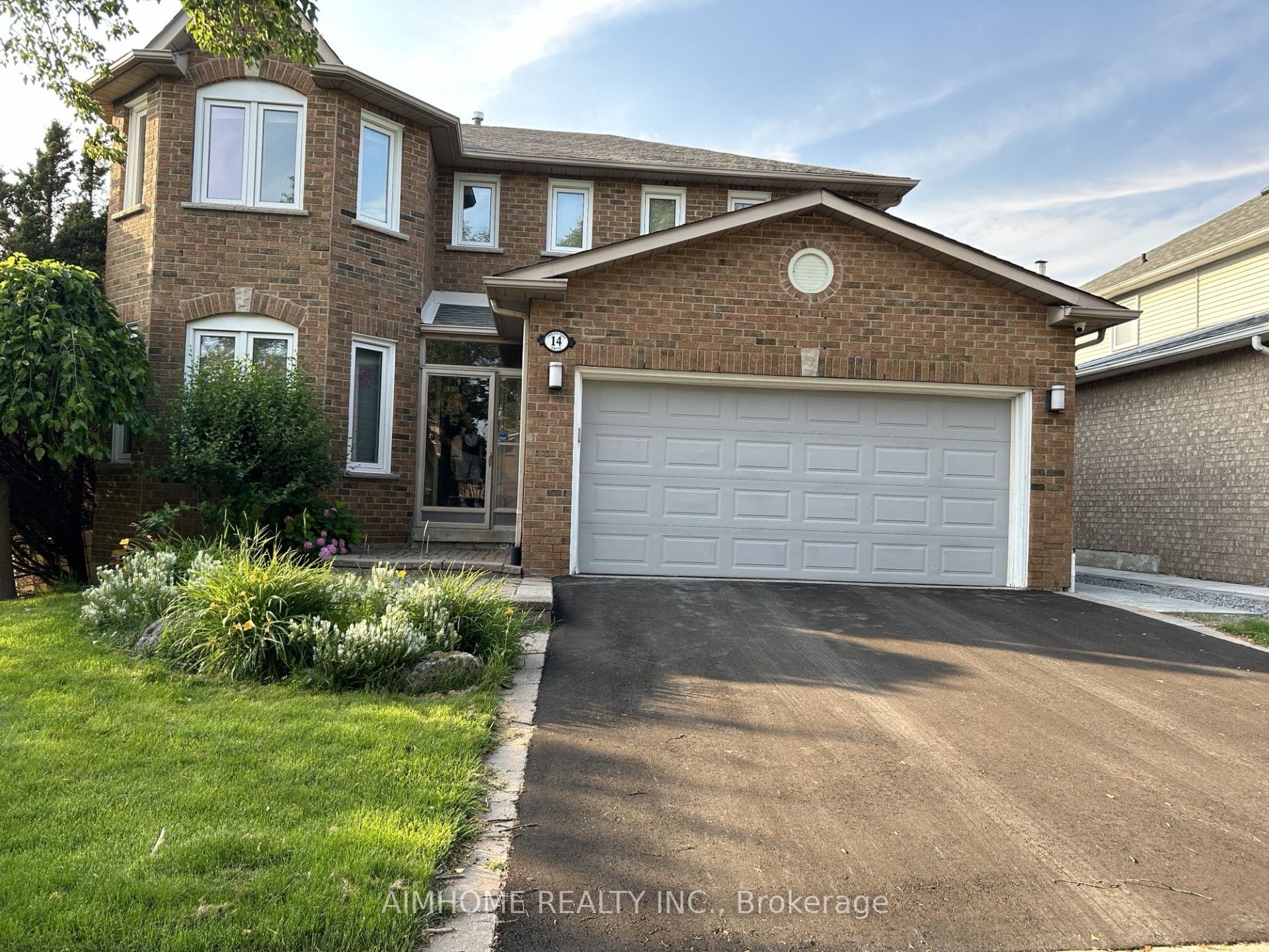14 Twelve Oaks Drive Property Photo 1