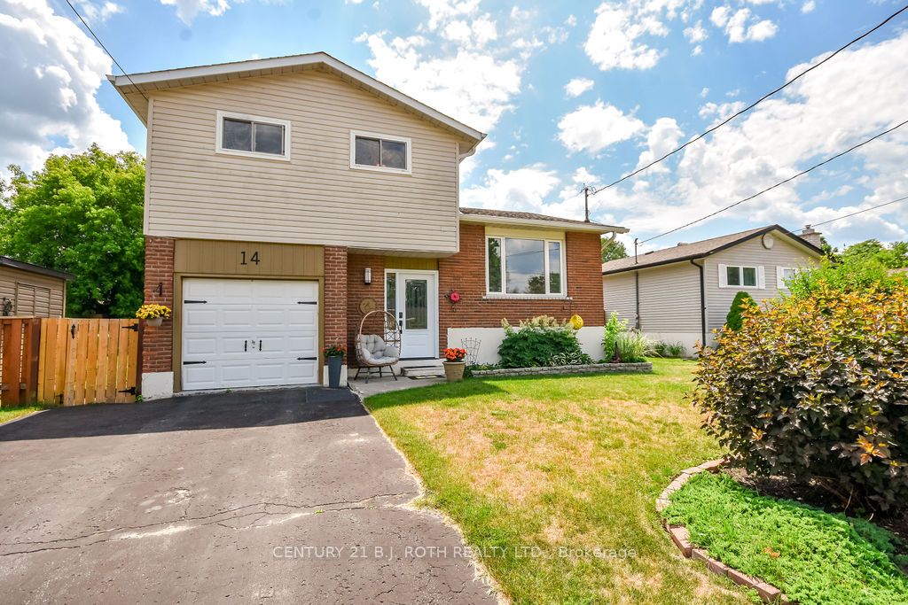 14 LARKDALE Crescent Property Photo 1