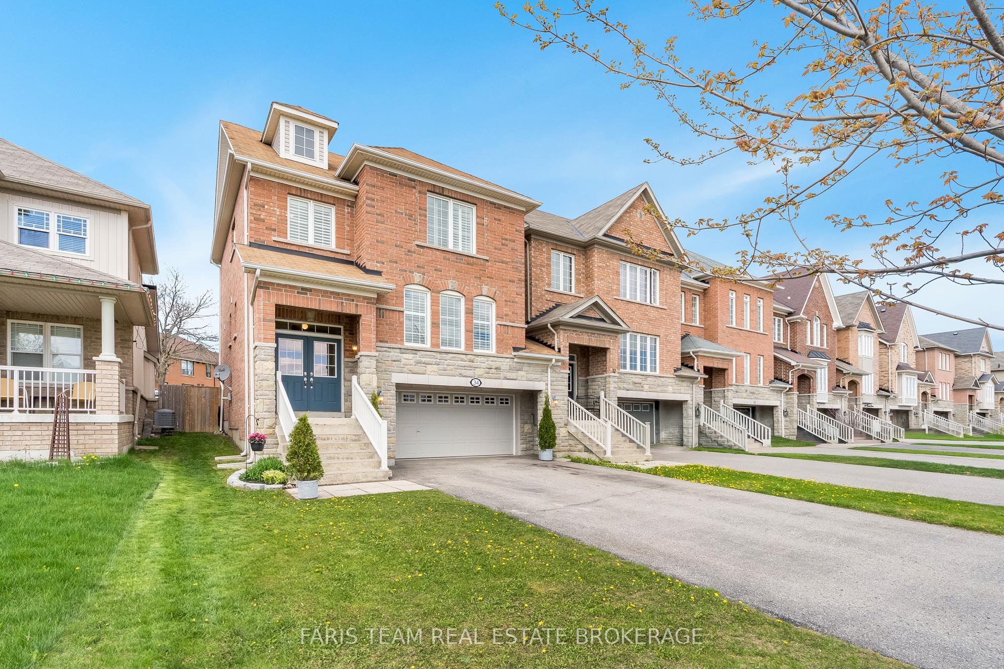 34 Rennie St