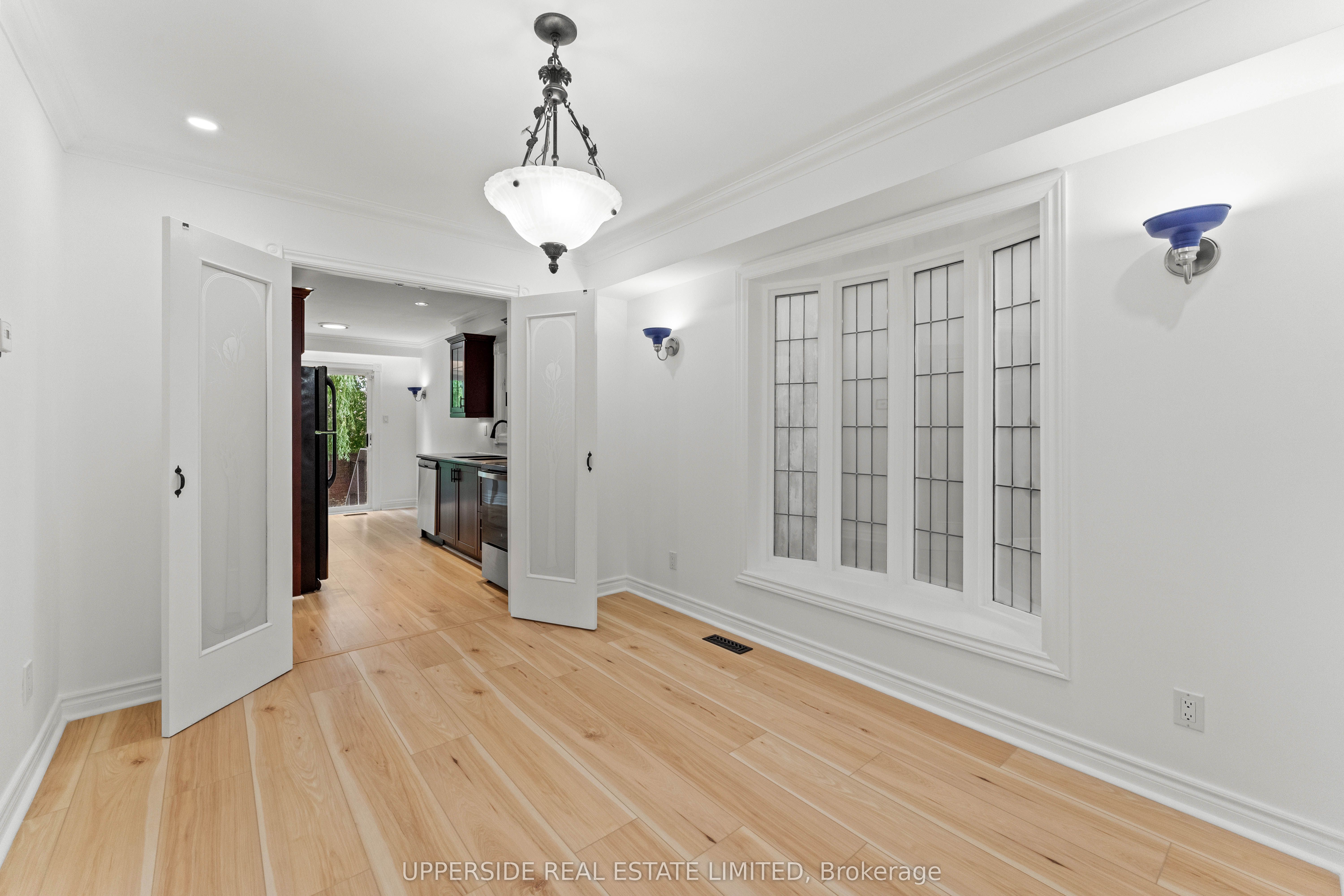 55 Thornbury Circle Property Photo 10