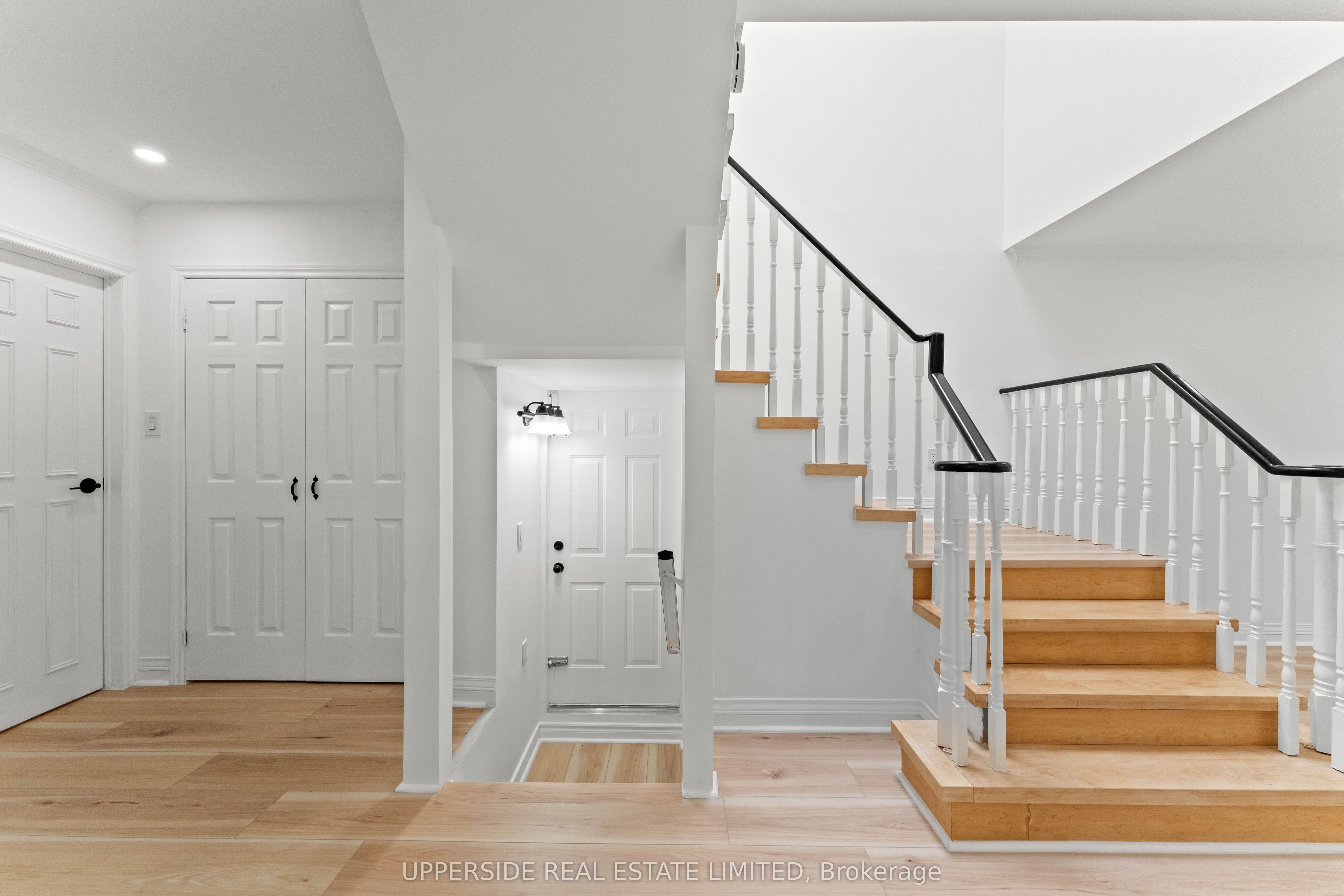 55 Thornbury Circle Property Photo 11