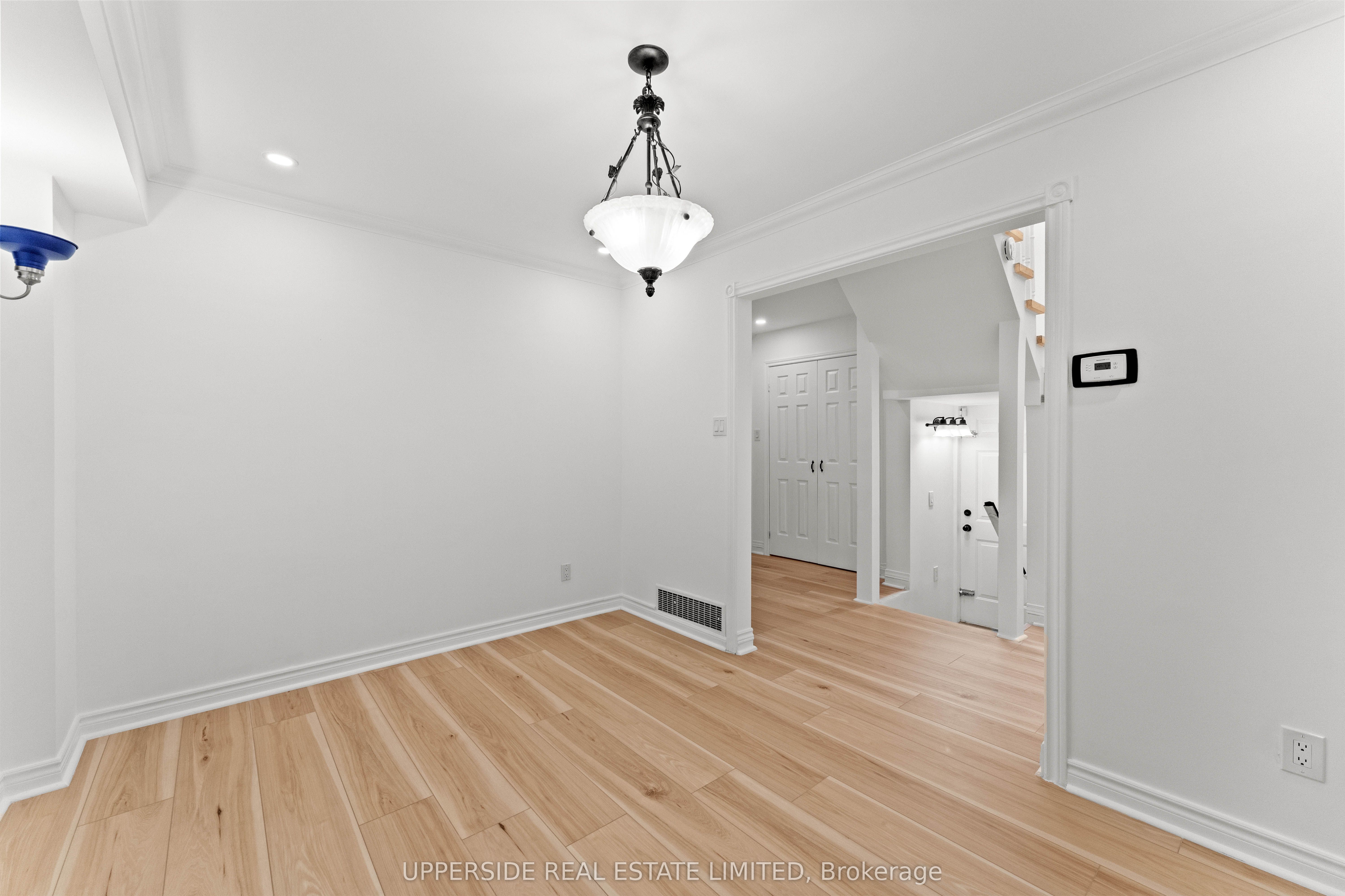 55 Thornbury Circle Property Photo 15