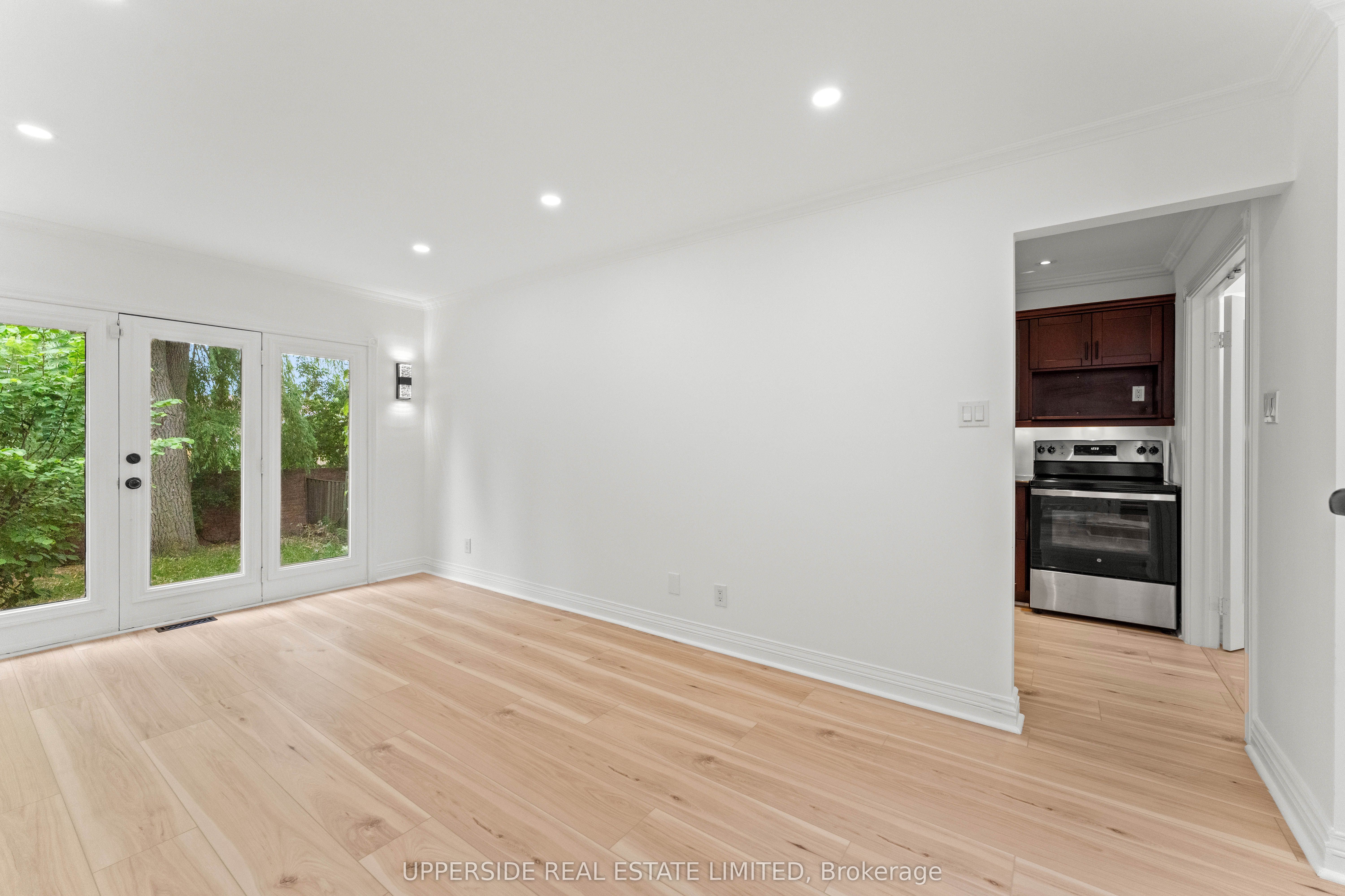 55 Thornbury Circle Property Photo 19