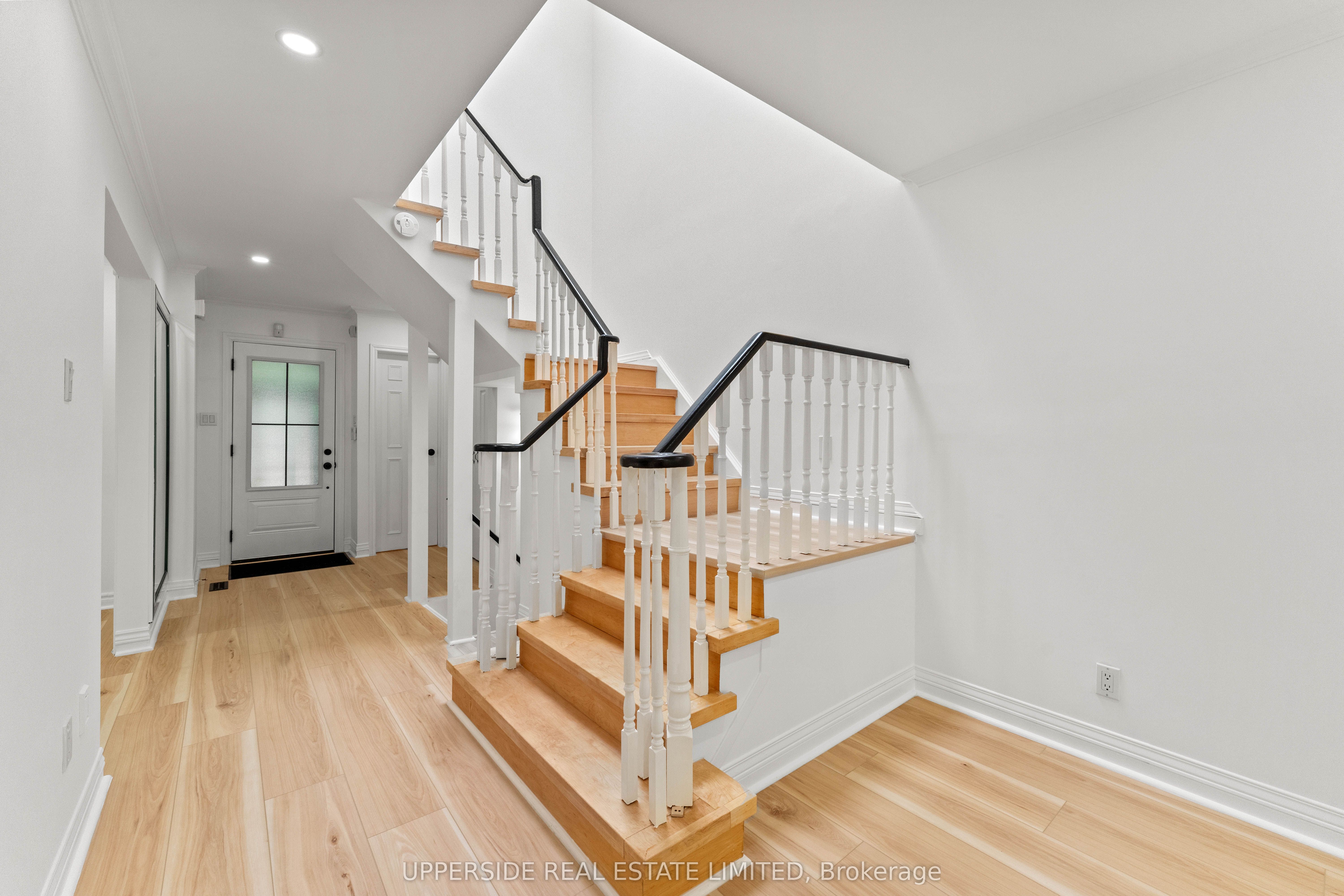 55 Thornbury Circle Property Photo 20