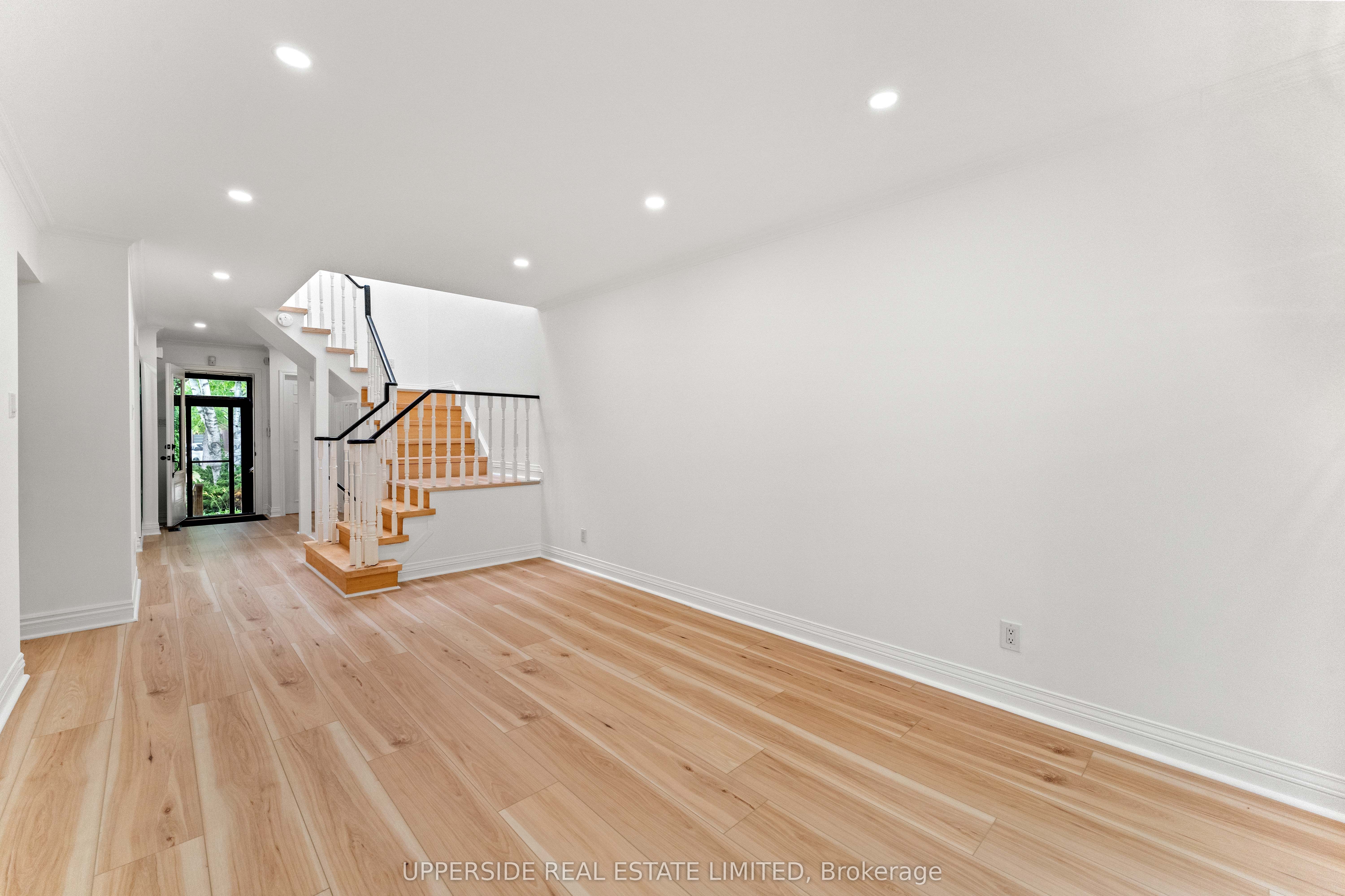 55 Thornbury Circle Property Photo 21