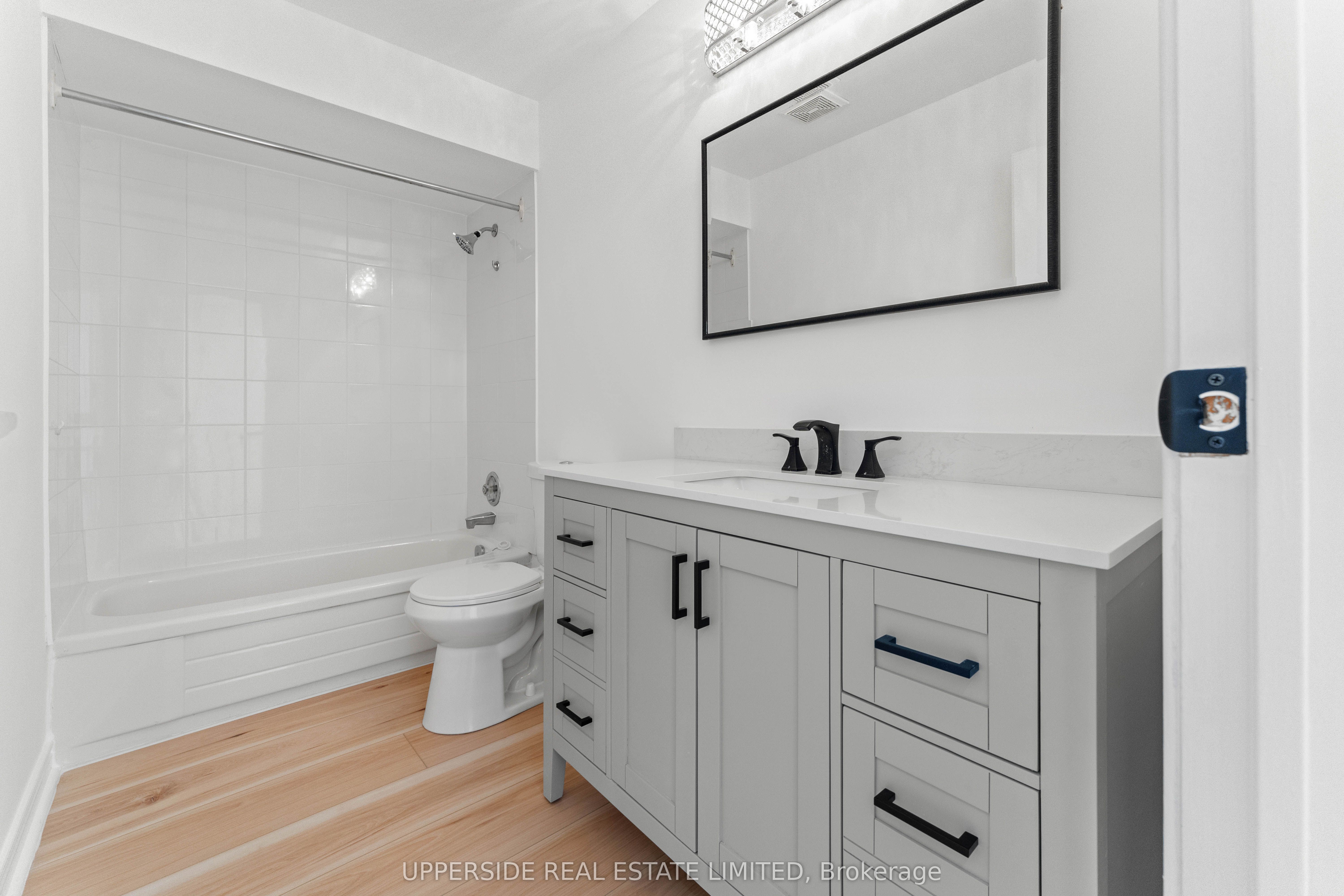 55 Thornbury Circle Property Photo 28