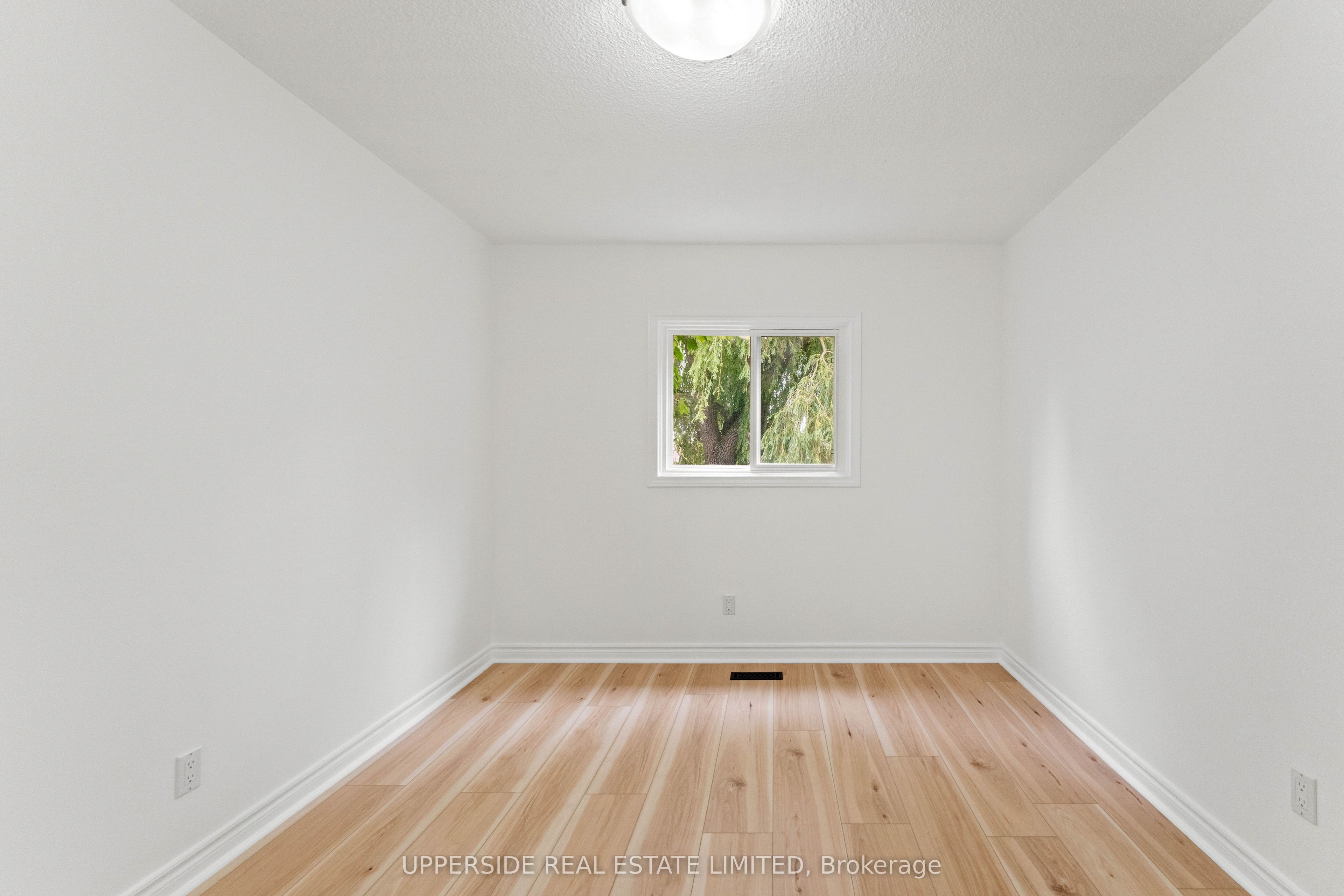 55 Thornbury Circle Property Photo 29
