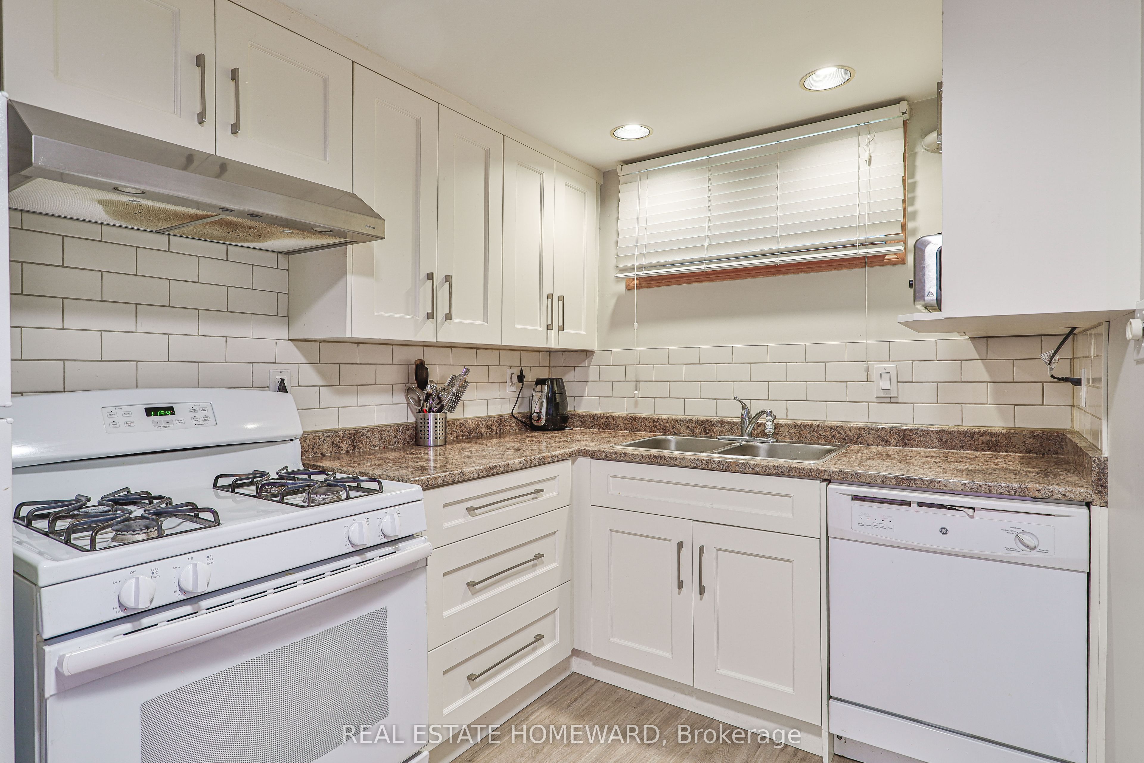 220 Neal Drive Property Photo 36