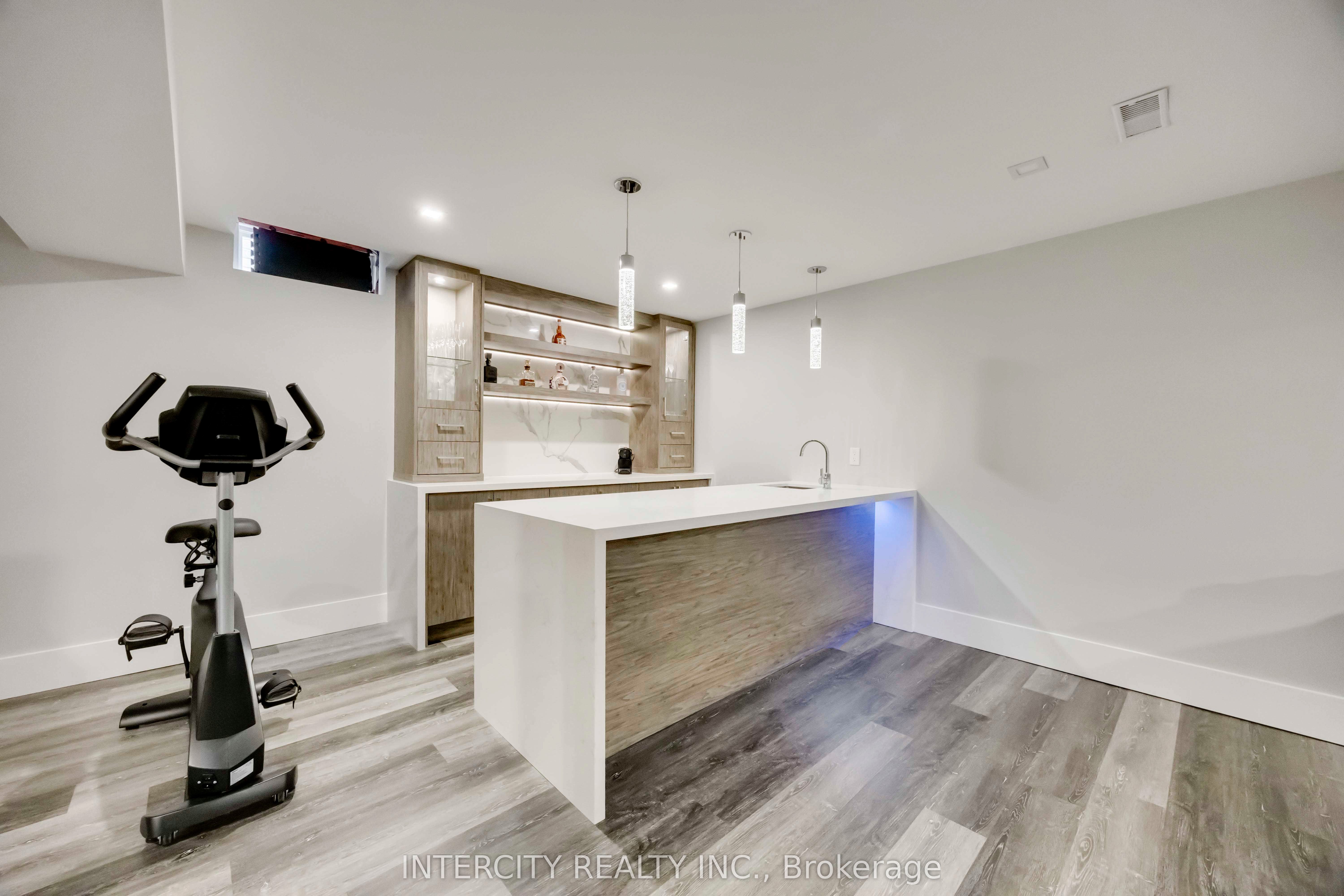 40 Garyscholl Road Property Photo 34