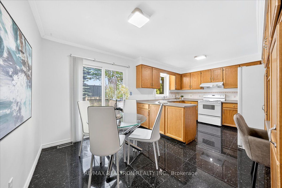 29 Westbourne Court Property Photo 18
