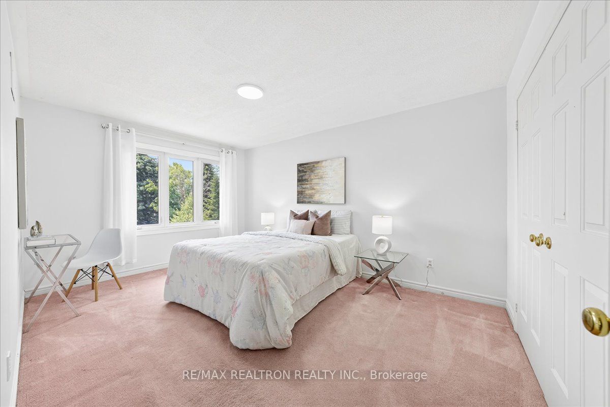 29 Westbourne Court Property Photo 34