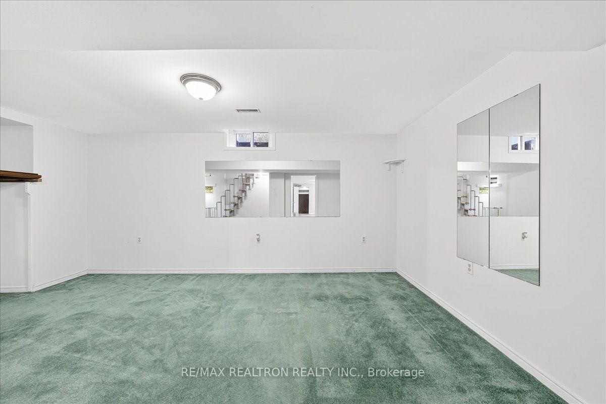 29 Westbourne Court Property Photo 45