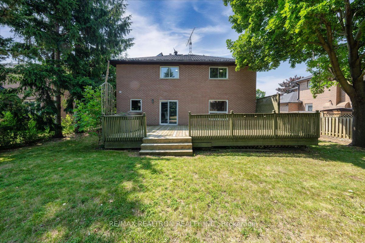 29 Westbourne Court Property Photo 48