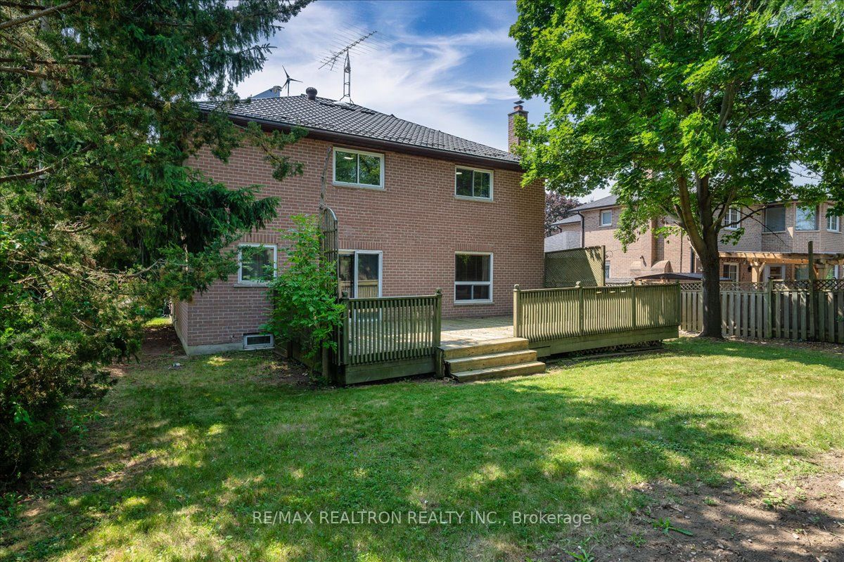 29 Westbourne Court Property Photo 49