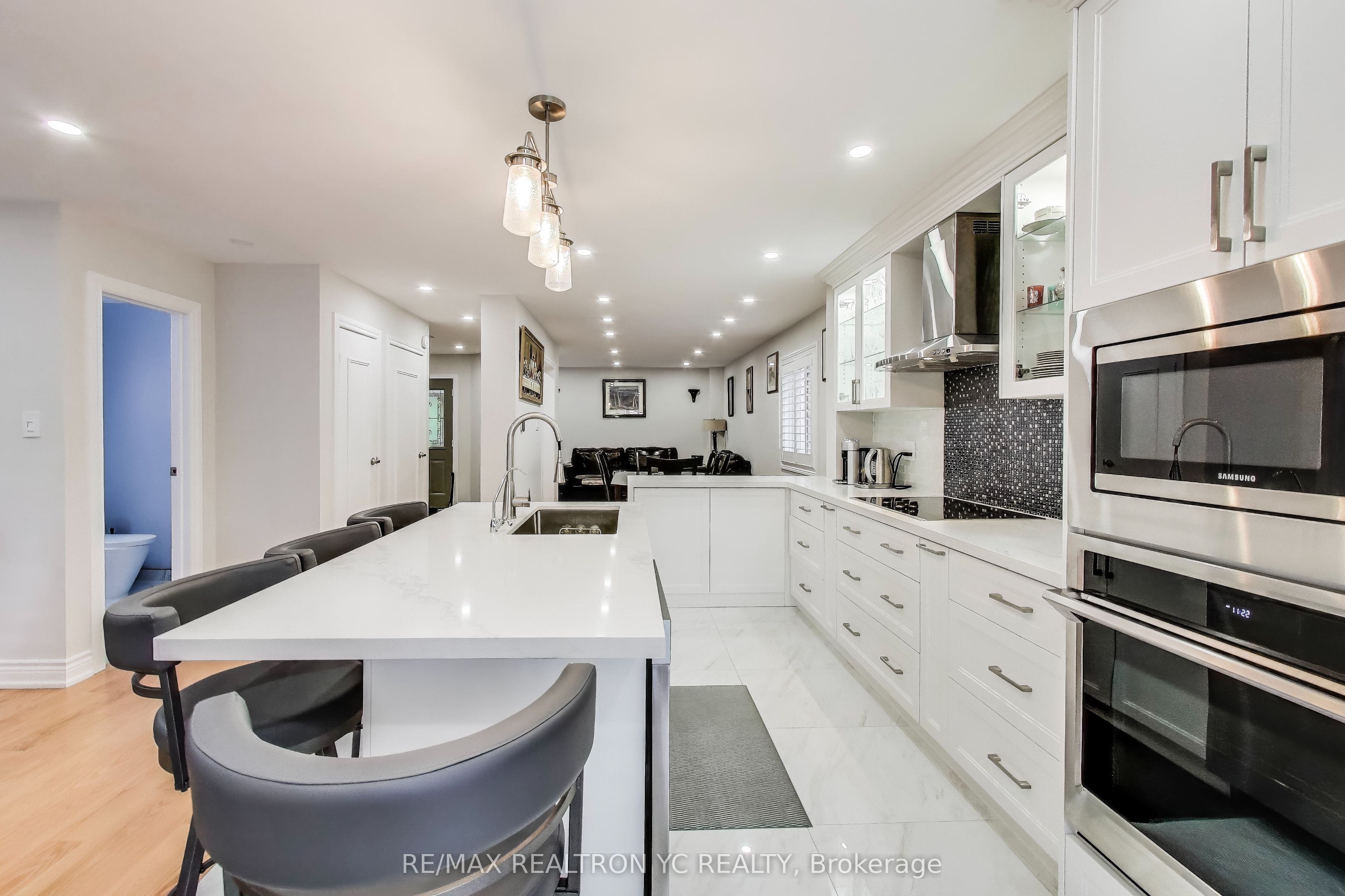 28 Elmpark Court Property Photo 7