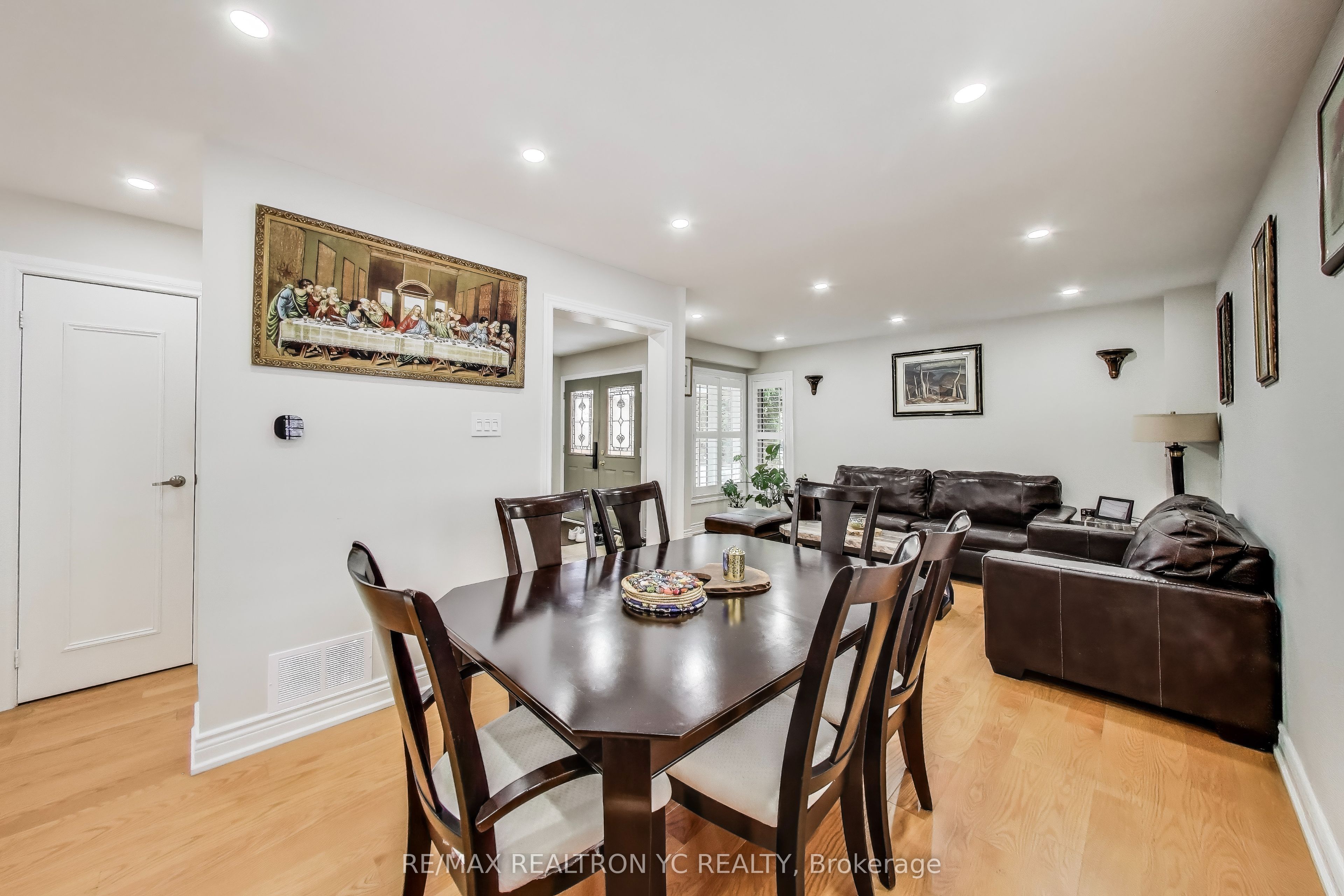 28 Elmpark Court Property Photo 9